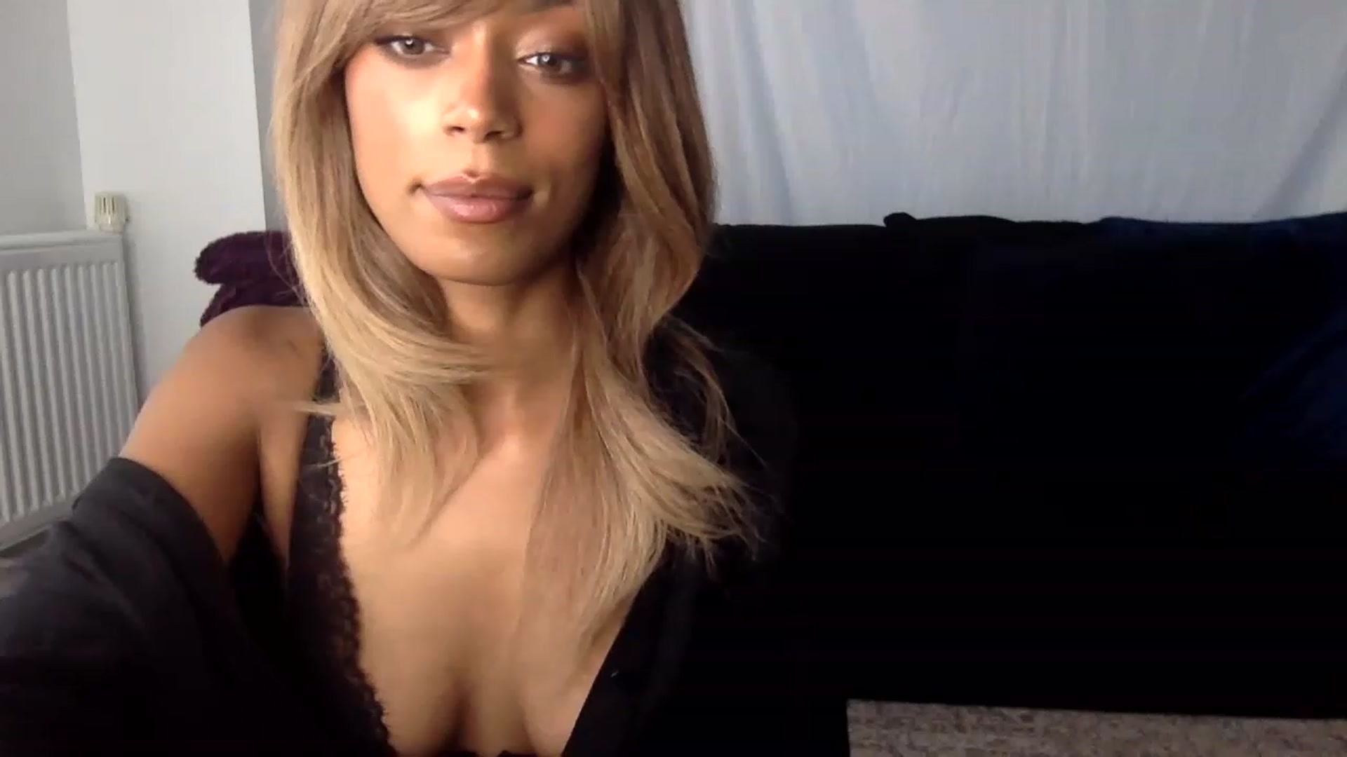 Gallery image thumbnail from MissLuna22's myfreecams stream on, 07/22/2023, 15:45 image 8 of 20