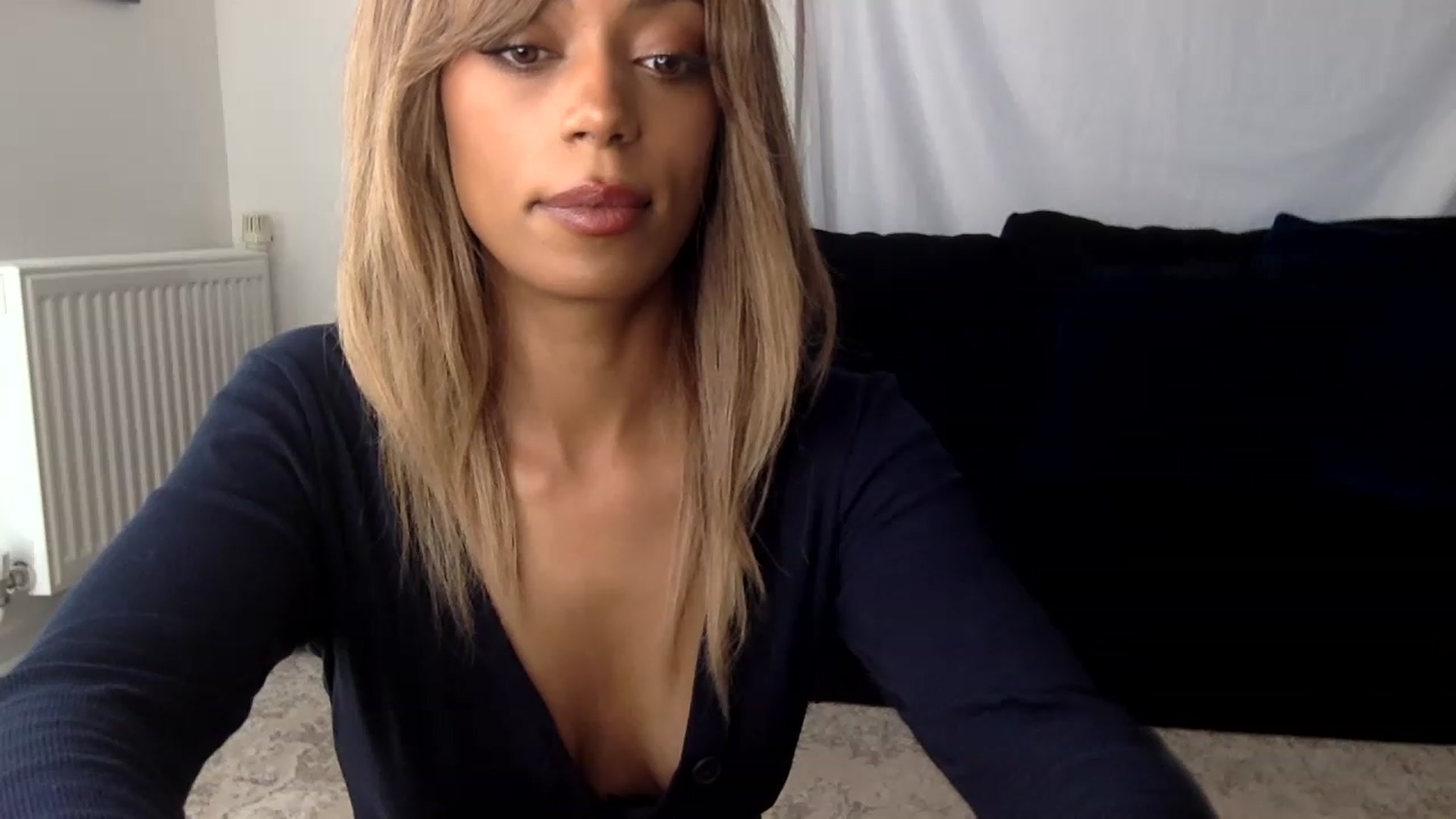 Gallery image thumbnail from MissLuna22's myfreecams stream on, 08/13/2023, 13:49 image 6 of 20