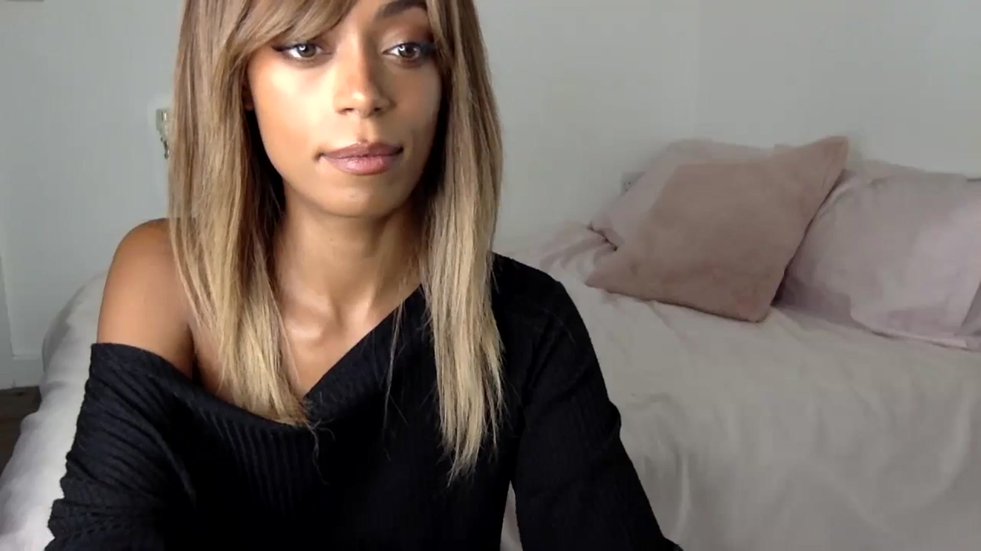 Gallery image thumbnail from MissLuna22's myfreecams stream on, 09/28/2023, 12:34 image 19 of 20