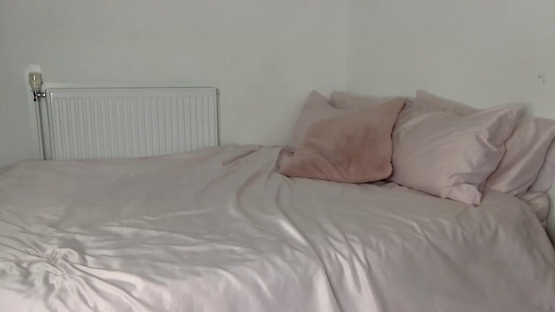 Gallery image thumbnail from MissLuna22's myfreecams stream on, 10/10/2023, 12:09 image 15 of 20