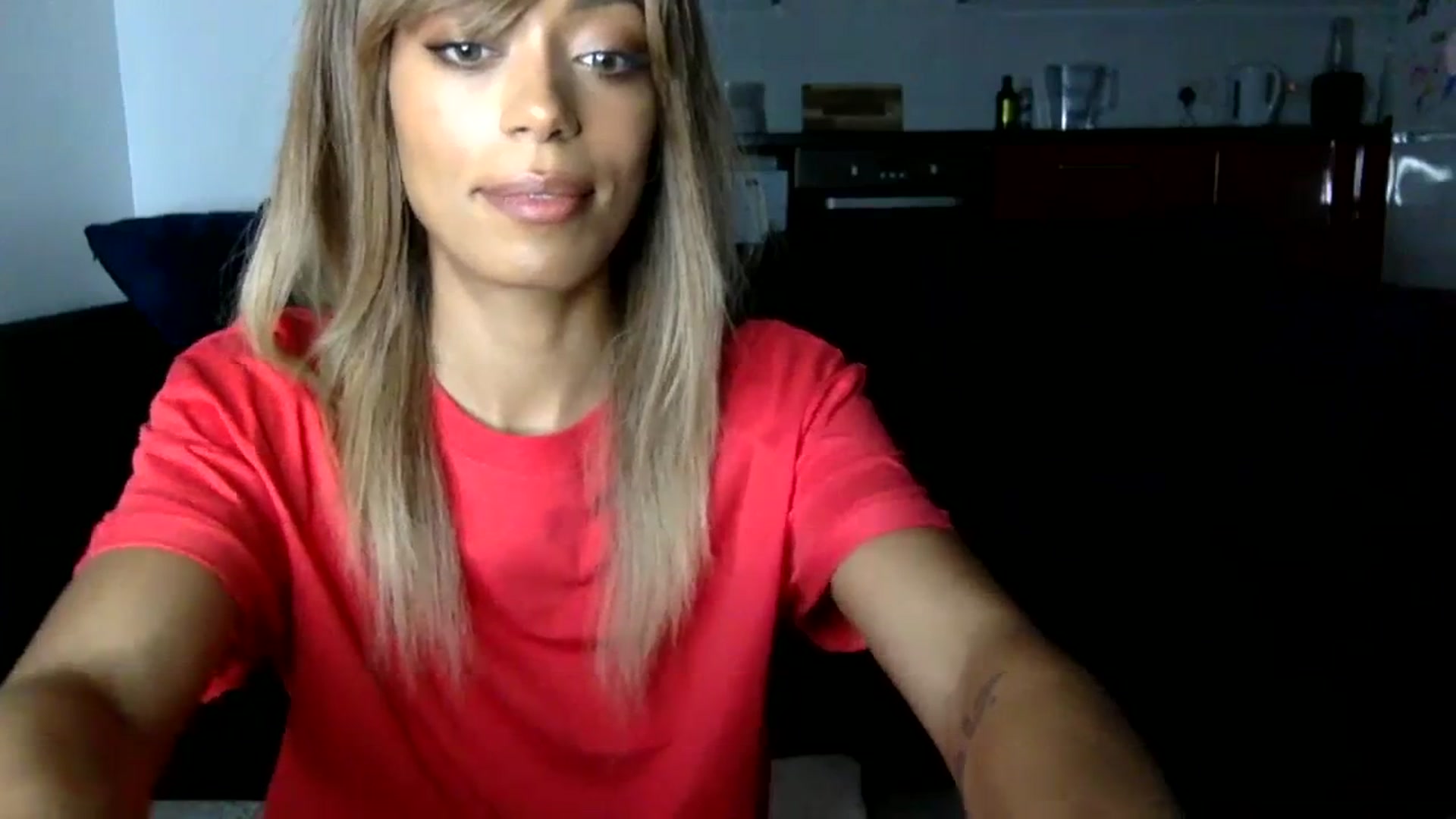 Gallery image thumbnail from MissLuna22's myfreecams stream on, 12/16/2023, 19:59 image 13 of 20