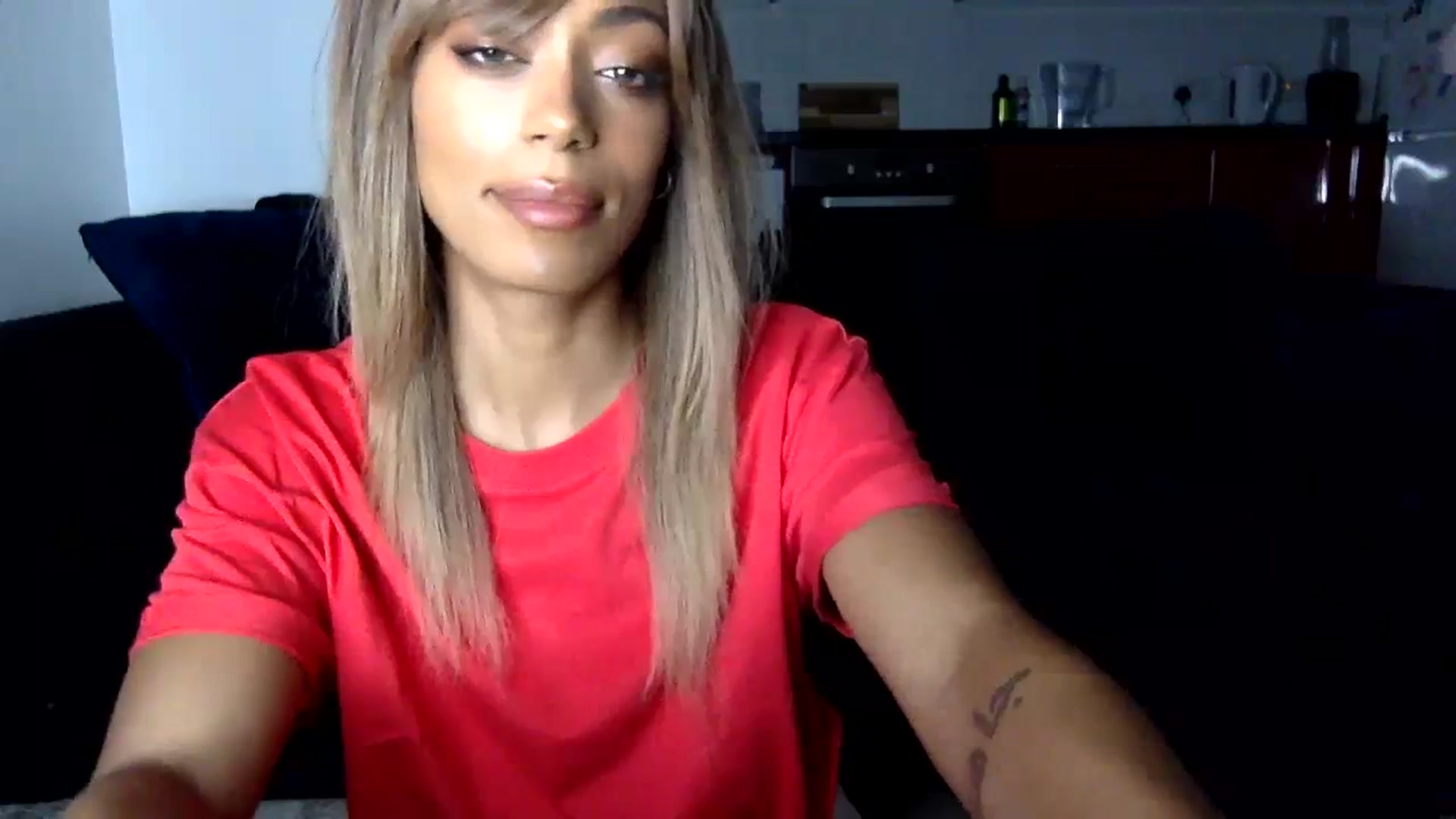 Gallery image thumbnail from MissLuna22's myfreecams stream on, 12/16/2023, 19:59 image 8 of 20