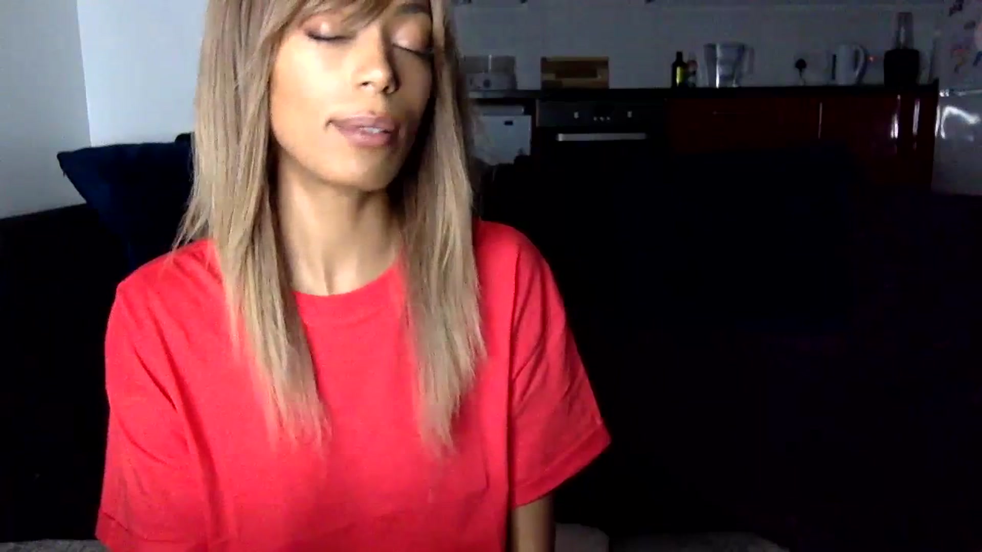 Gallery image thumbnail from MissLuna22's myfreecams stream on, 12/16/2023, 19:59 image 18 of 20