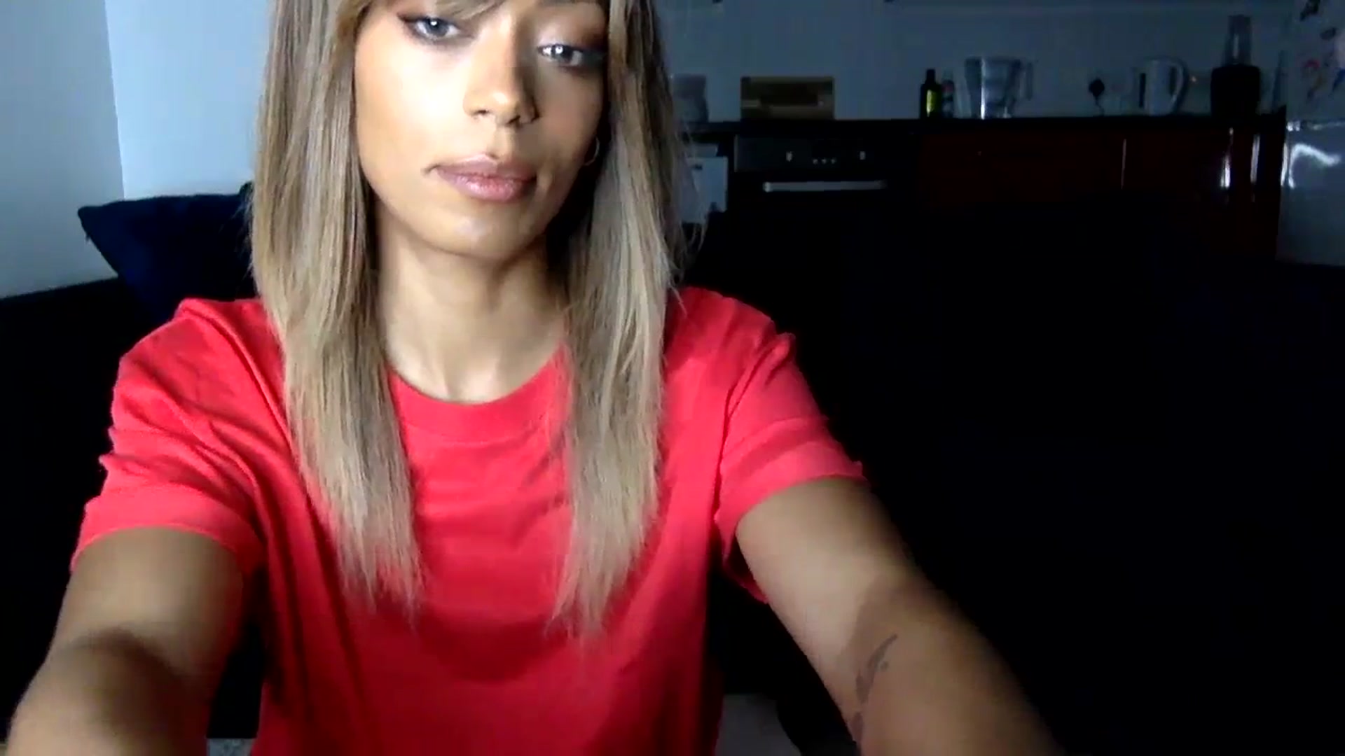 Gallery image thumbnail from MissLuna22's myfreecams stream on, 12/16/2023, 19:59 image 11 of 20