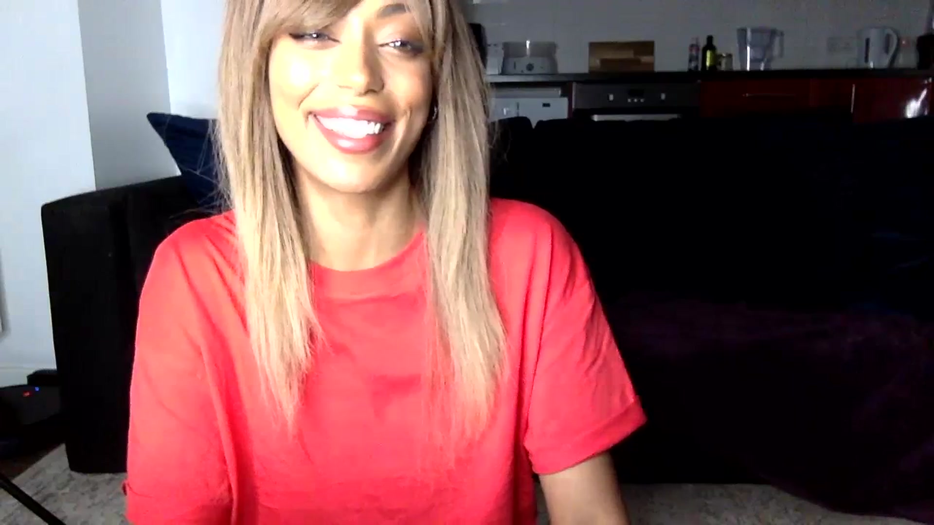 Gallery image thumbnail from MissLuna22's myfreecams stream on, 12/27/2023, 16:06 image 15 of 20