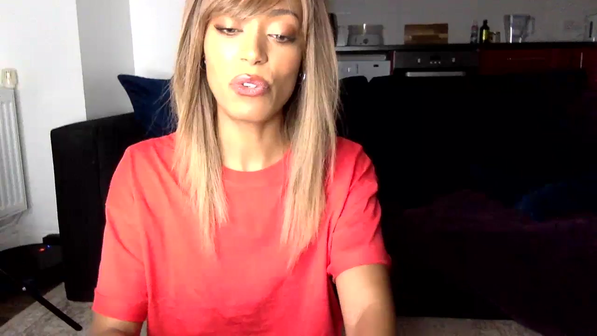 Gallery image thumbnail from MissLuna22's myfreecams stream on, 12/27/2023, 17:09 image 2 of 20