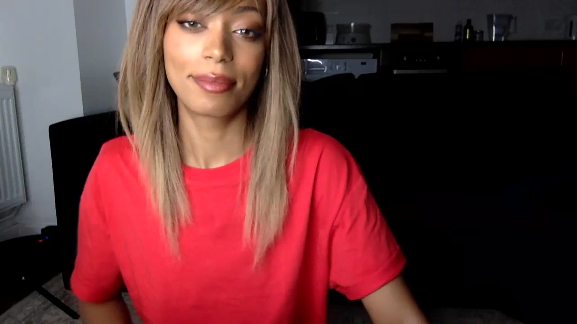 Gallery image thumbnail from MissLuna22's myfreecams stream on, 12/27/2023, 17:09 image 8 of 20