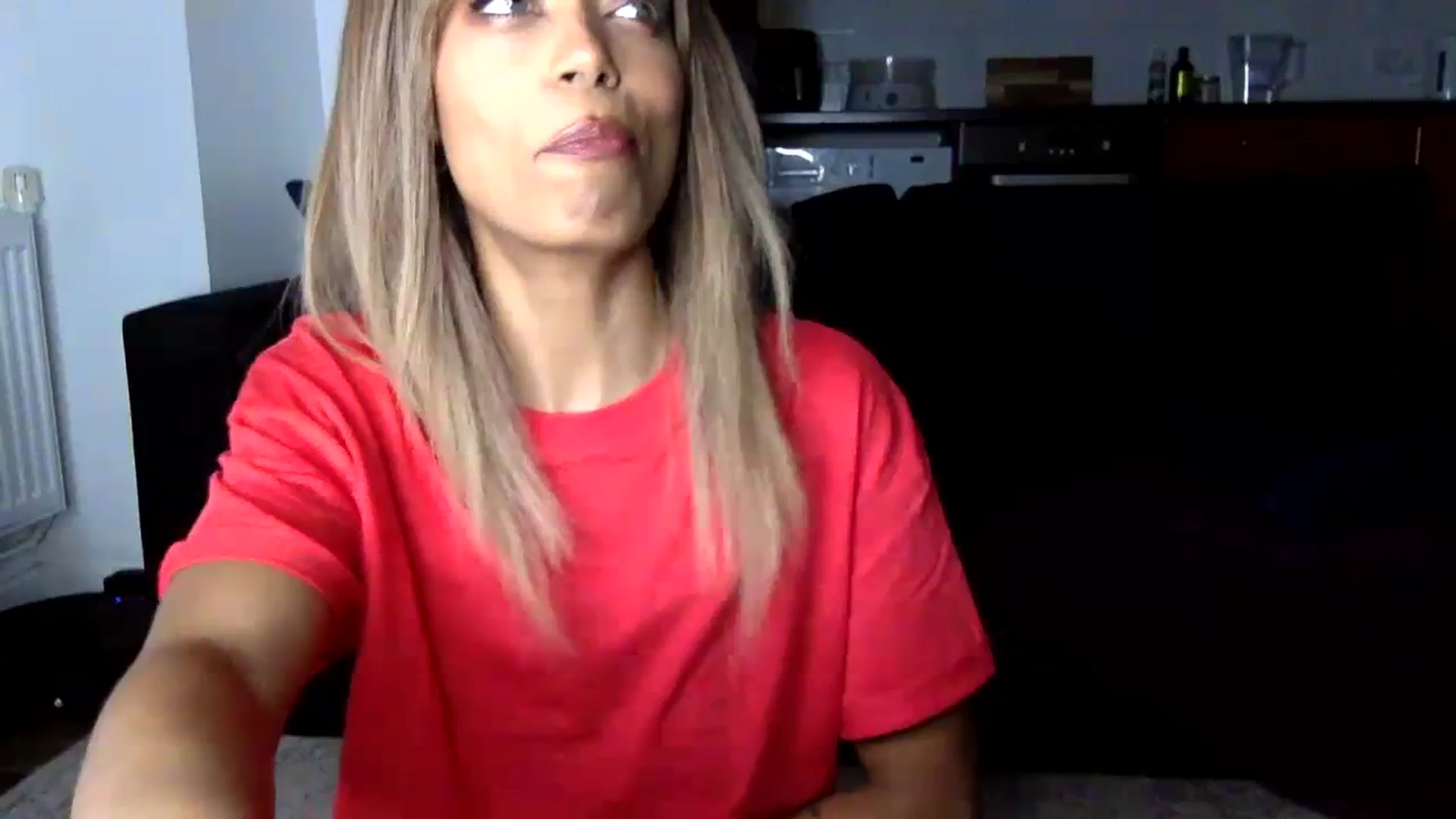 Gallery image thumbnail from MissLuna22's myfreecams stream on, 12/27/2023, 17:09 image 14 of 20