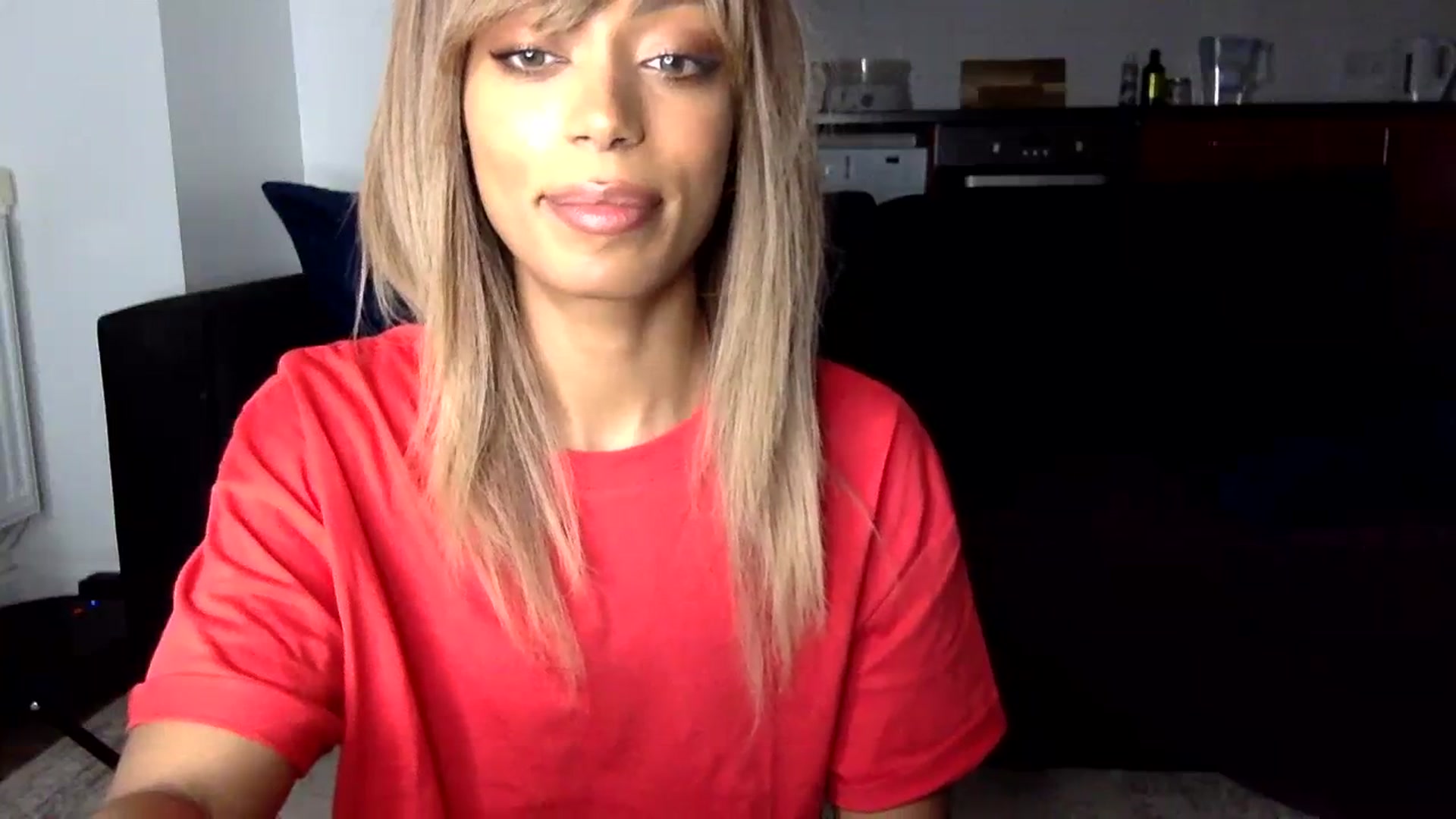 Gallery image thumbnail from MissLuna22's myfreecams stream on, 12/27/2023, 18:02 image 16 of 20
