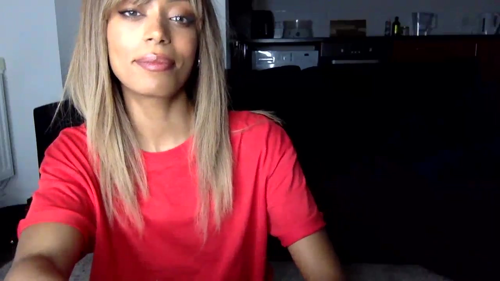 Gallery image thumbnail from MissLuna22's myfreecams stream on, 12/27/2023, 18:02 image 2 of 20