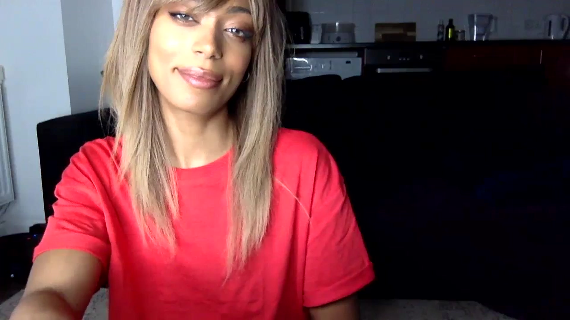 Gallery image thumbnail from MissLuna22's myfreecams stream on, 12/27/2023, 18:16 image 2 of 20