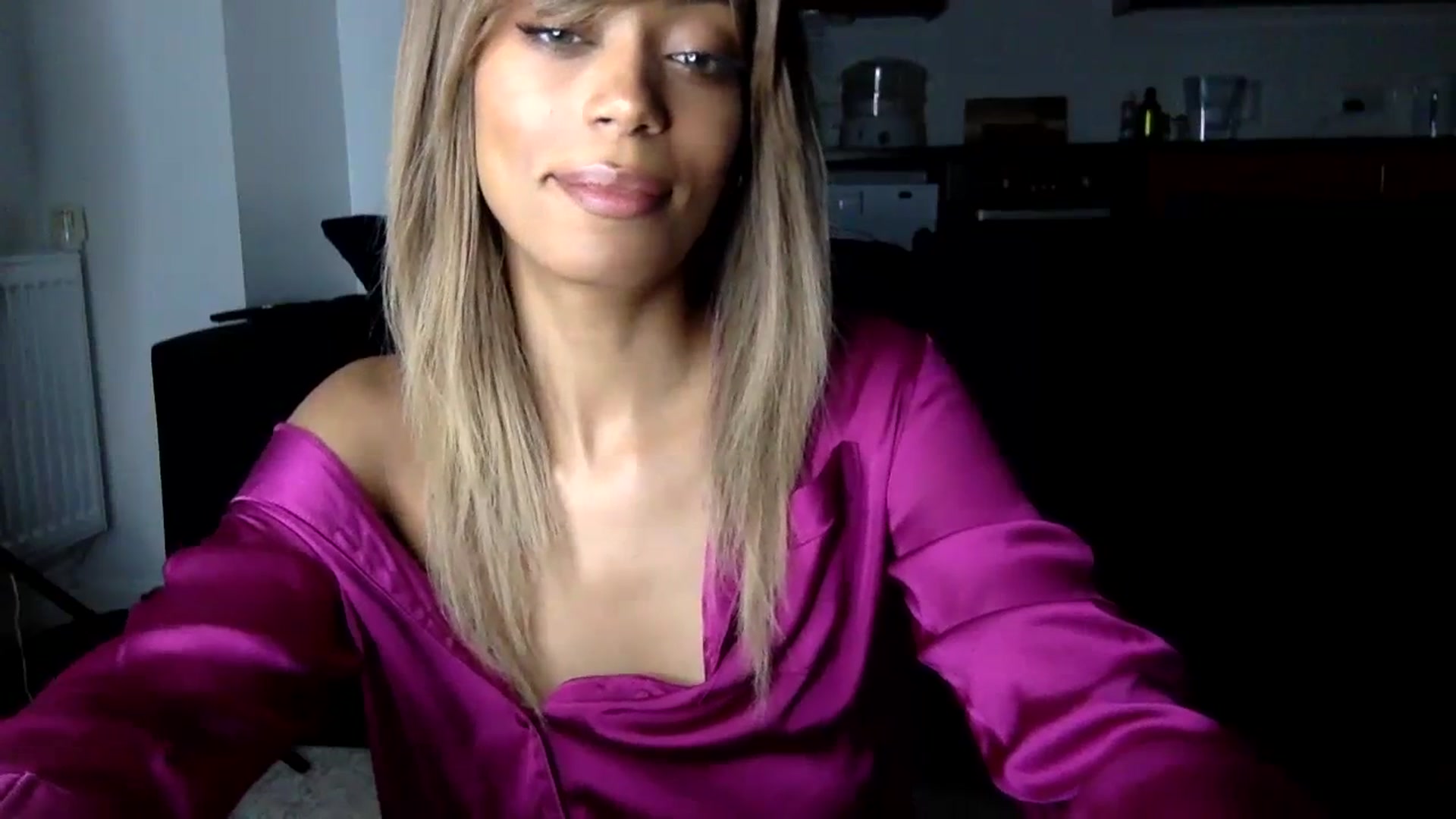 Gallery image thumbnail from MissLuna22's myfreecams stream on, 01/07/2024, 17:15 image 20 of 20
