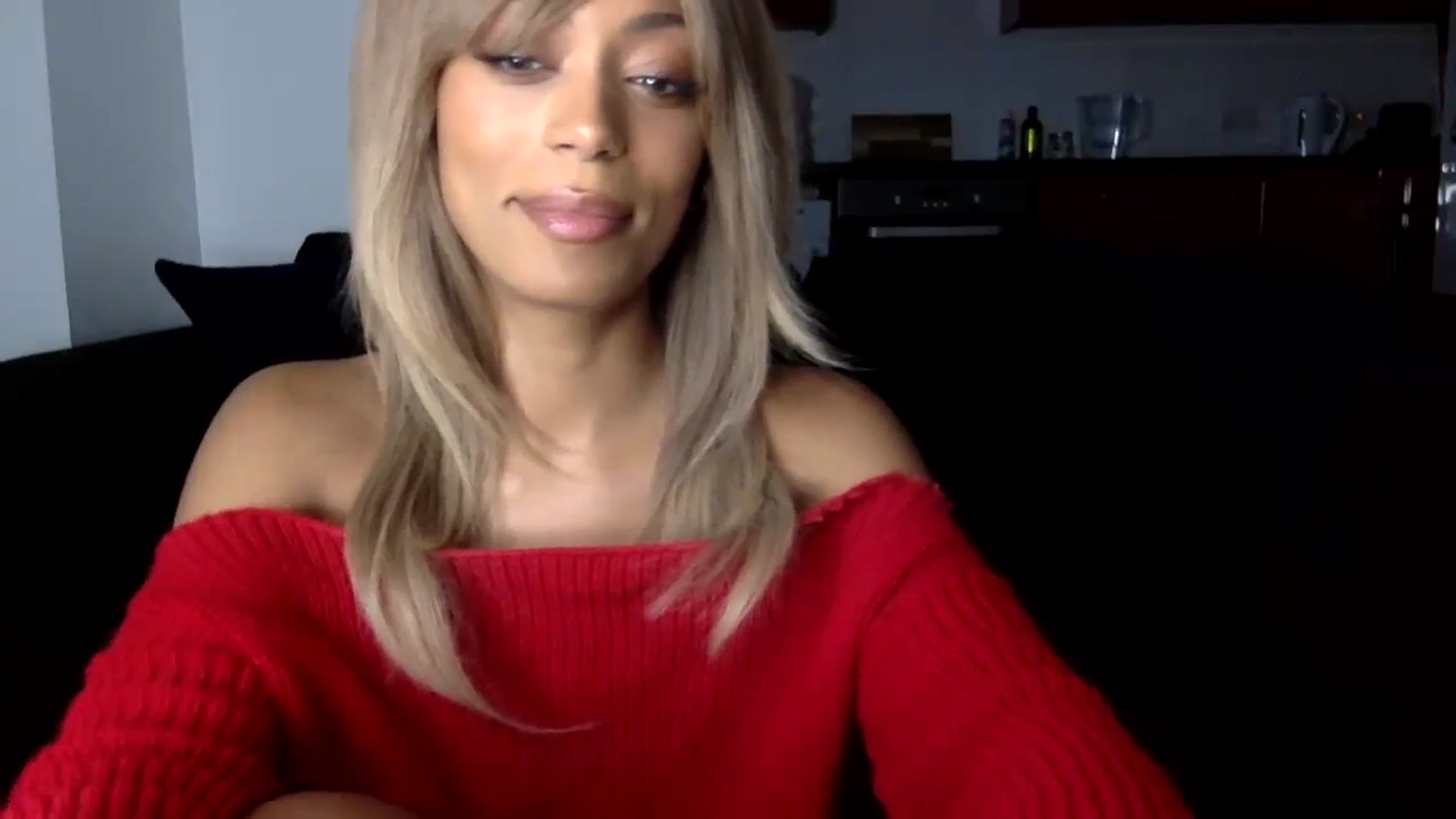 Gallery image thumbnail from MissLuna22's myfreecams stream on, 01/21/2024, 16:37 image 17 of 20