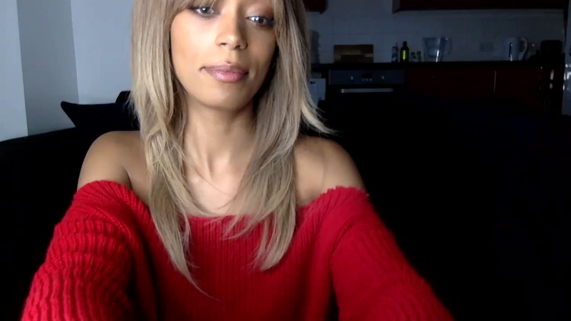 Gallery image thumbnail from MissLuna22's myfreecams stream on, 01/21/2024, 16:37 image 4 of 20