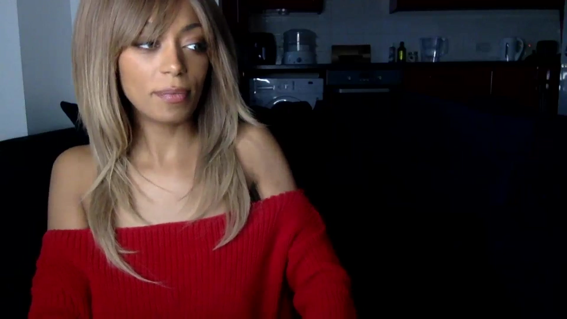 Gallery image thumbnail from MissLuna22's myfreecams stream on, 01/21/2024, 16:37 image 3 of 20