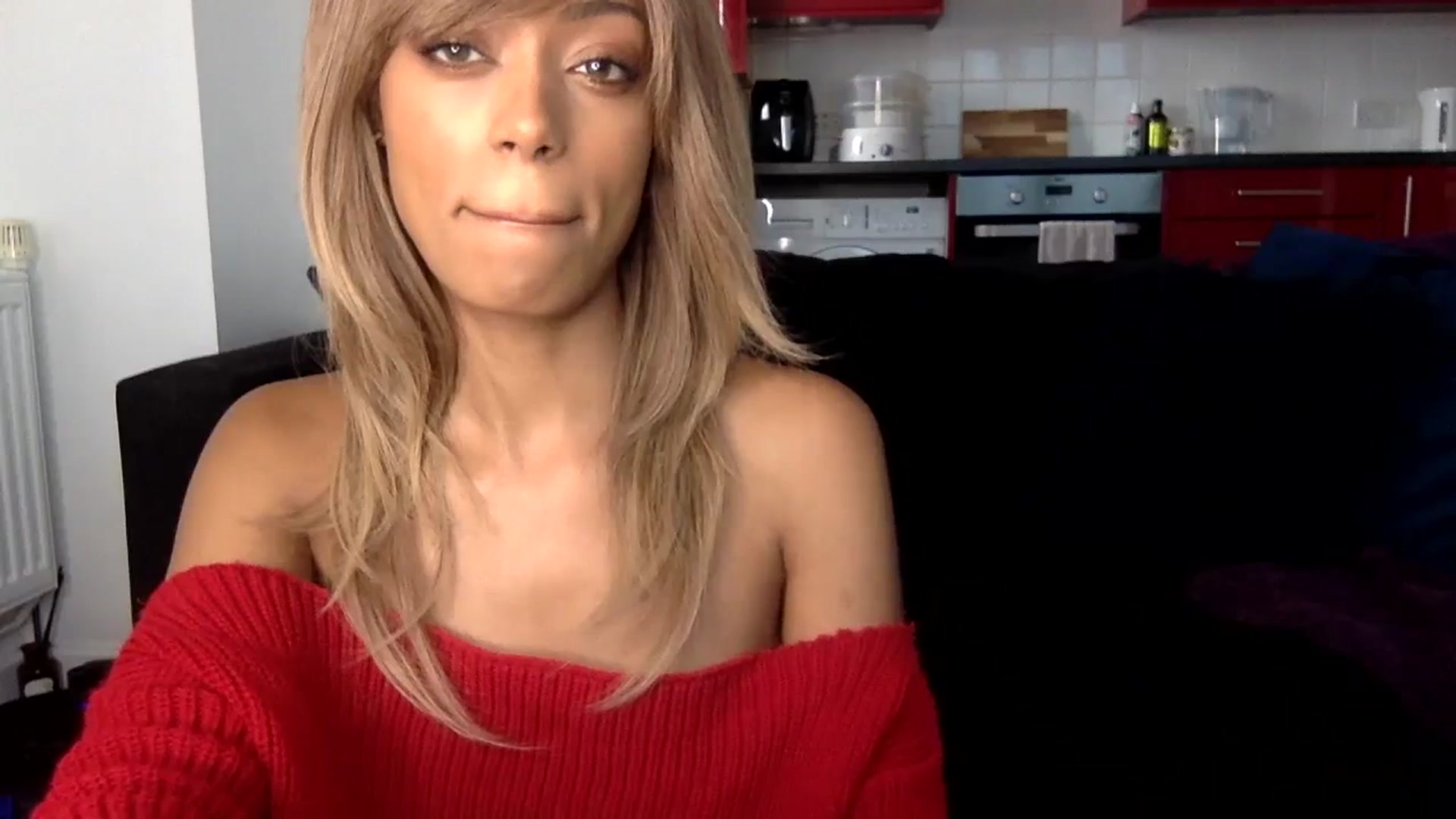 Gallery image thumbnail from MissLuna22's myfreecams stream on, 01/25/2024, 12:36 image 15 of 20