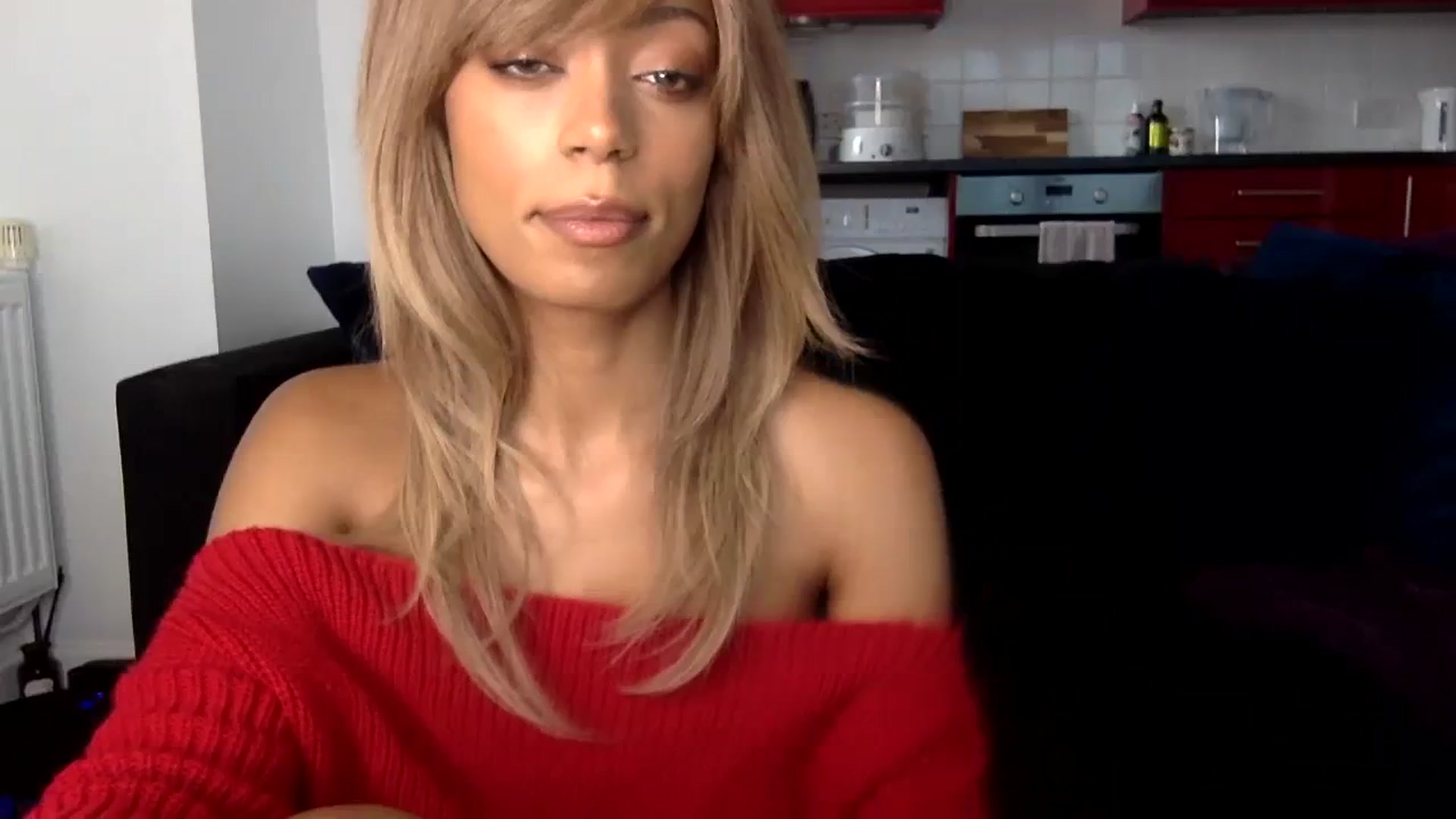 Gallery image thumbnail from MissLuna22's myfreecams stream on, 01/25/2024, 12:36 image 3 of 20