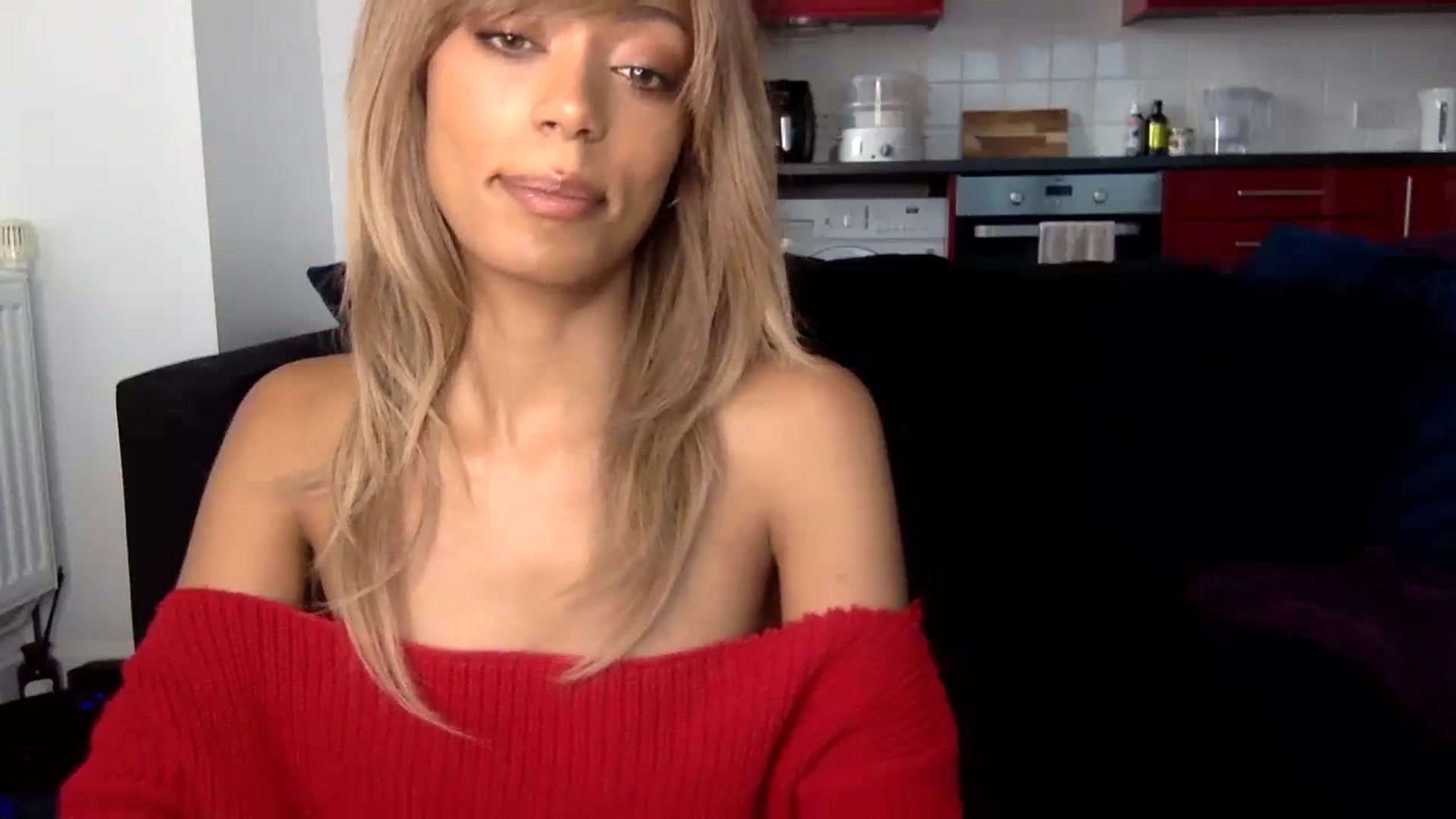 Gallery image thumbnail from MissLuna22's myfreecams stream on, 01/25/2024, 12:36 image 14 of 20