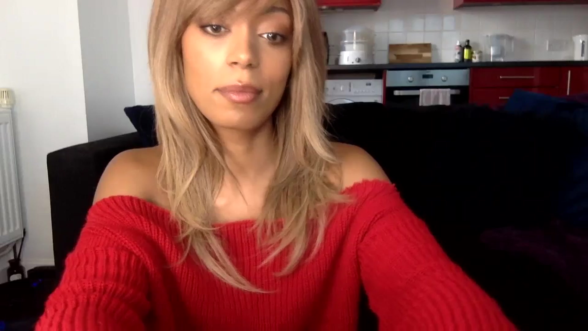 Gallery image thumbnail from MissLuna22's myfreecams stream on, 01/25/2024, 13:01 image 3 of 20