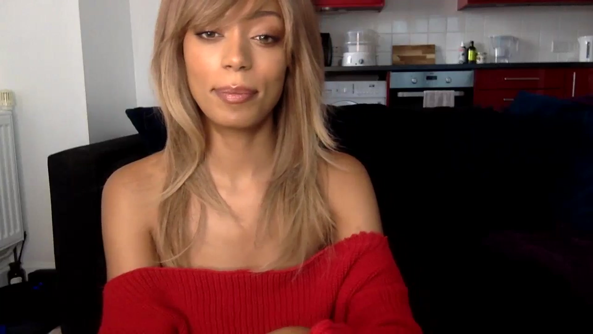 Gallery image thumbnail from MissLuna22's myfreecams stream on, 01/25/2024, 13:01 image 16 of 20