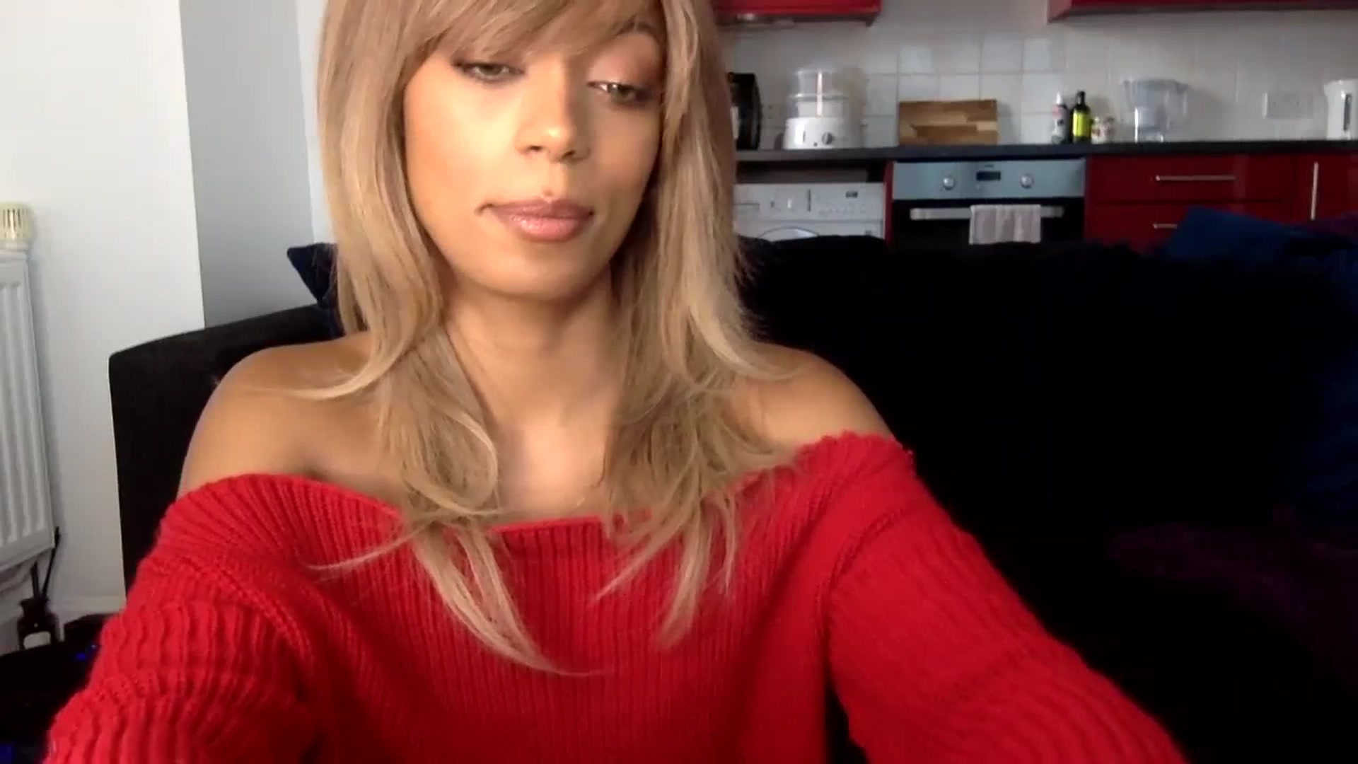 Gallery image thumbnail from MissLuna22's myfreecams stream on, 01/25/2024, 13:01 image 5 of 20