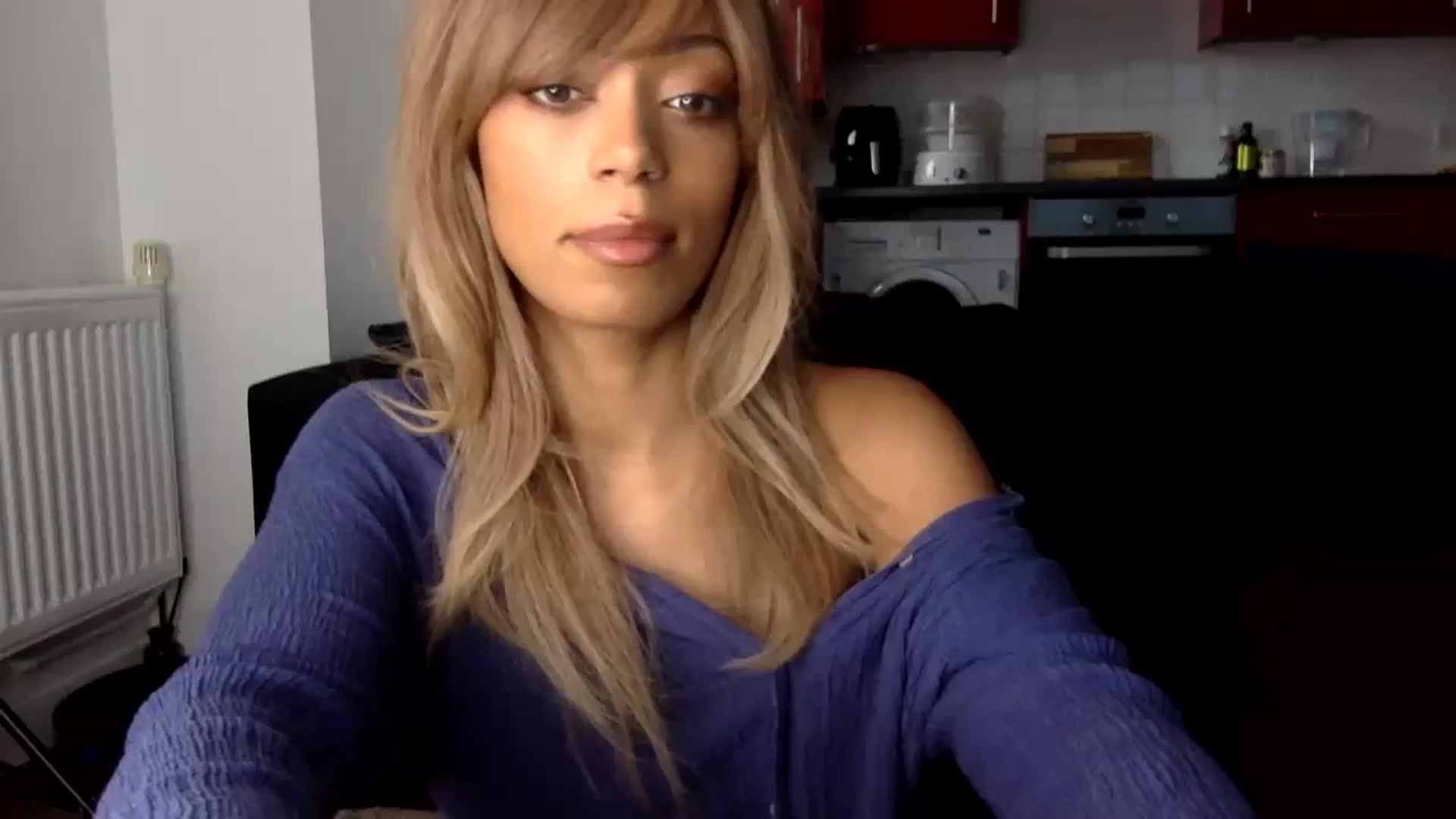 Gallery image thumbnail from MissLuna22's myfreecams stream on, 02/07/2024, 14:00 image 1 of 20