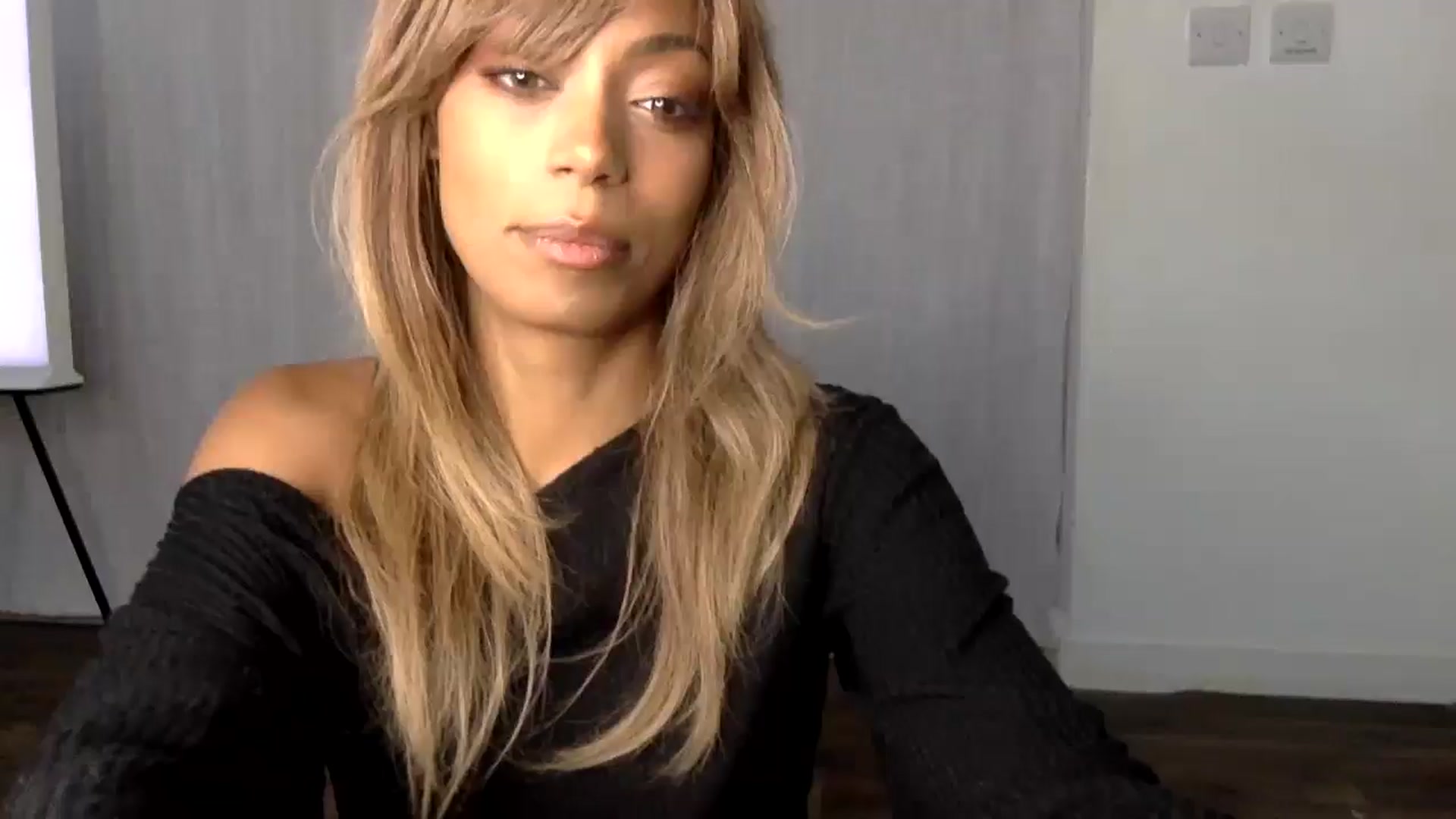 Gallery image thumbnail from MissLuna222's myfreecams stream on, 12/12/2024, 12:46 image 15 of 20