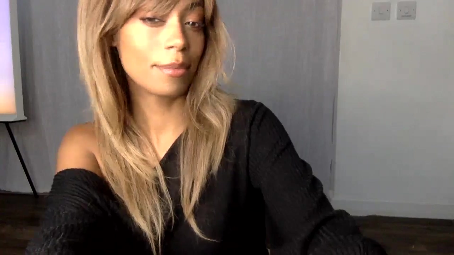 Gallery image thumbnail from MissLuna222's myfreecams stream on, 12/12/2024, 13:23 image 15 of 20