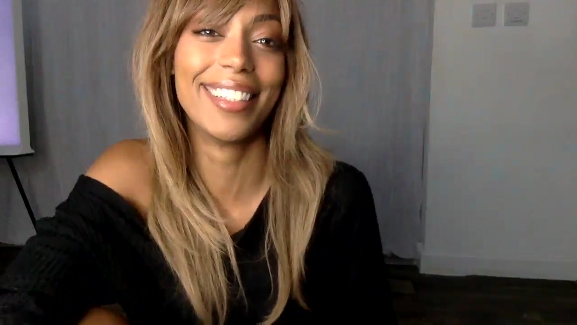 Gallery image thumbnail from MissLuna222's myfreecams stream on, 12/12/2024, 13:23 image 19 of 20