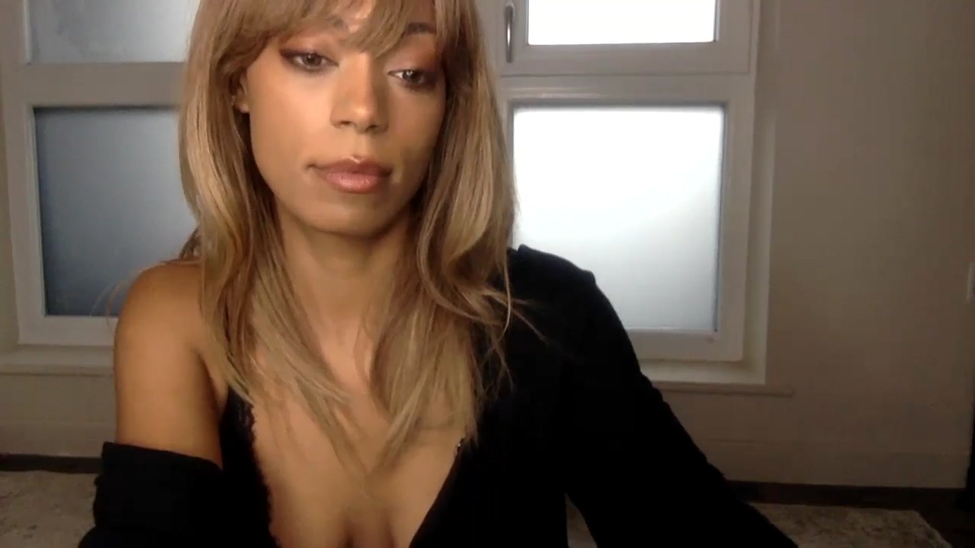 Gallery image thumbnail from MissLuna222's myfreecams stream on, 02/11/2025, 13:32 image 18 of 20