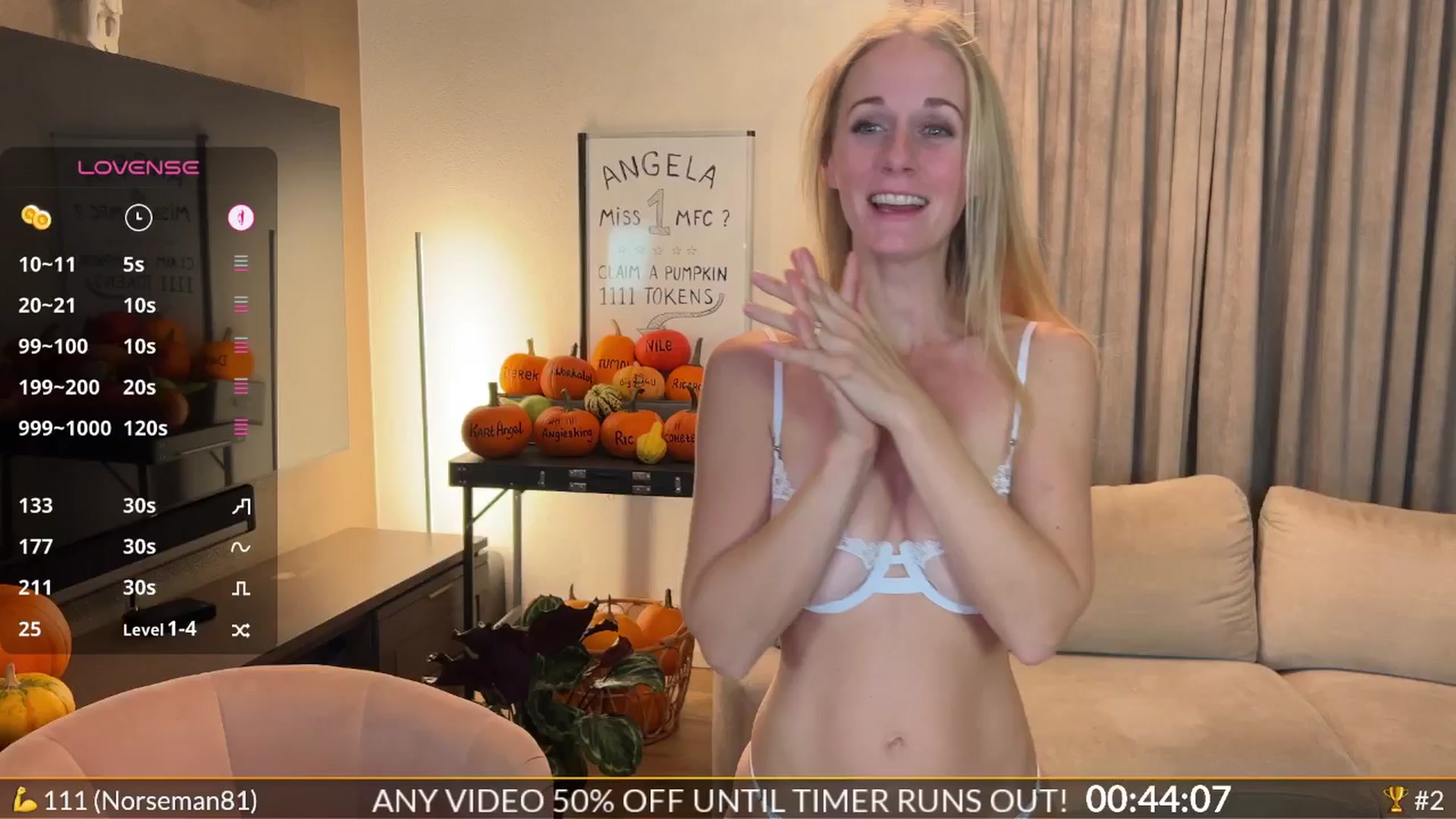 Gallery image thumbnail from MissMFKitten's myfreecams stream on, 10/21/2025, 20:35 image 2 of 20