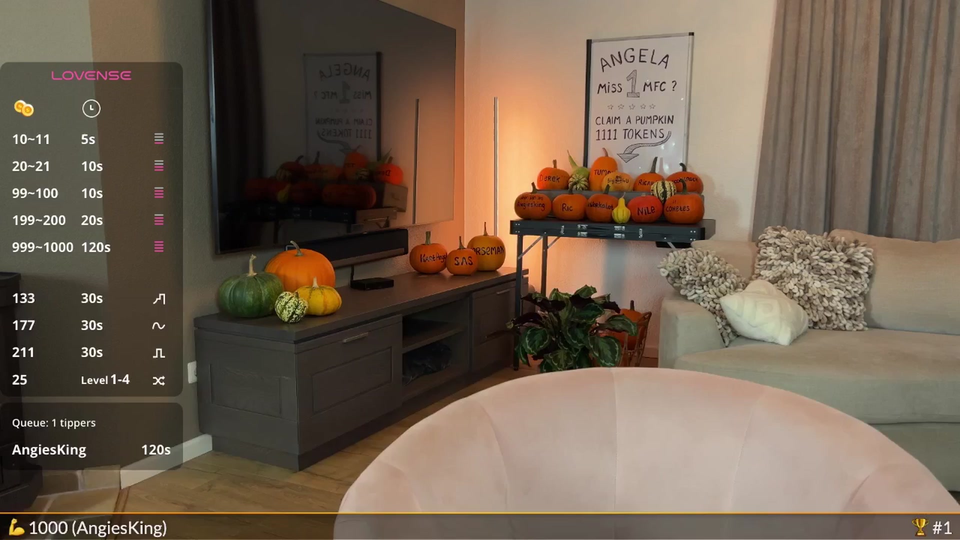 Gallery image thumbnail from MissMFKitten's myfreecams stream on, 10/22/2025, 18:46 image 13 of 20