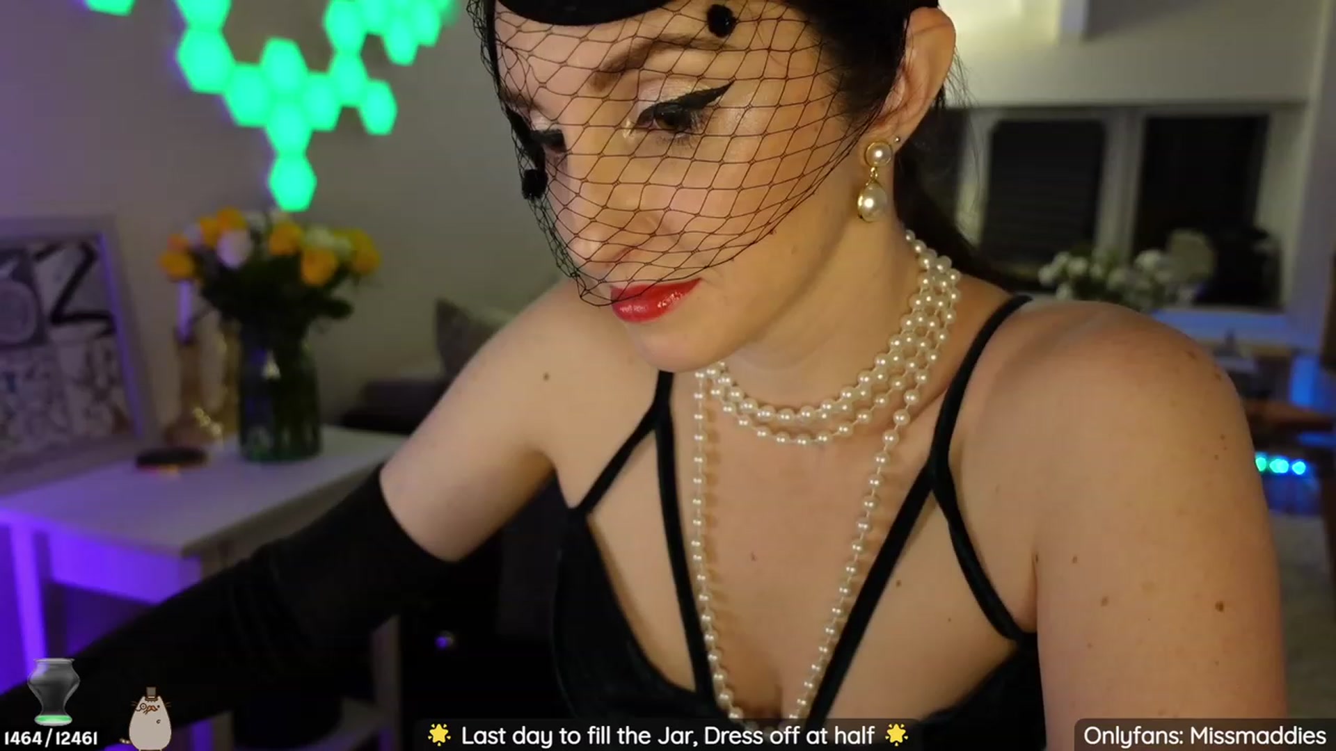 Gallery image thumbnail from MissMaddies's myfreecams stream on, 01/30/2023, 03:05 image 3 of 20