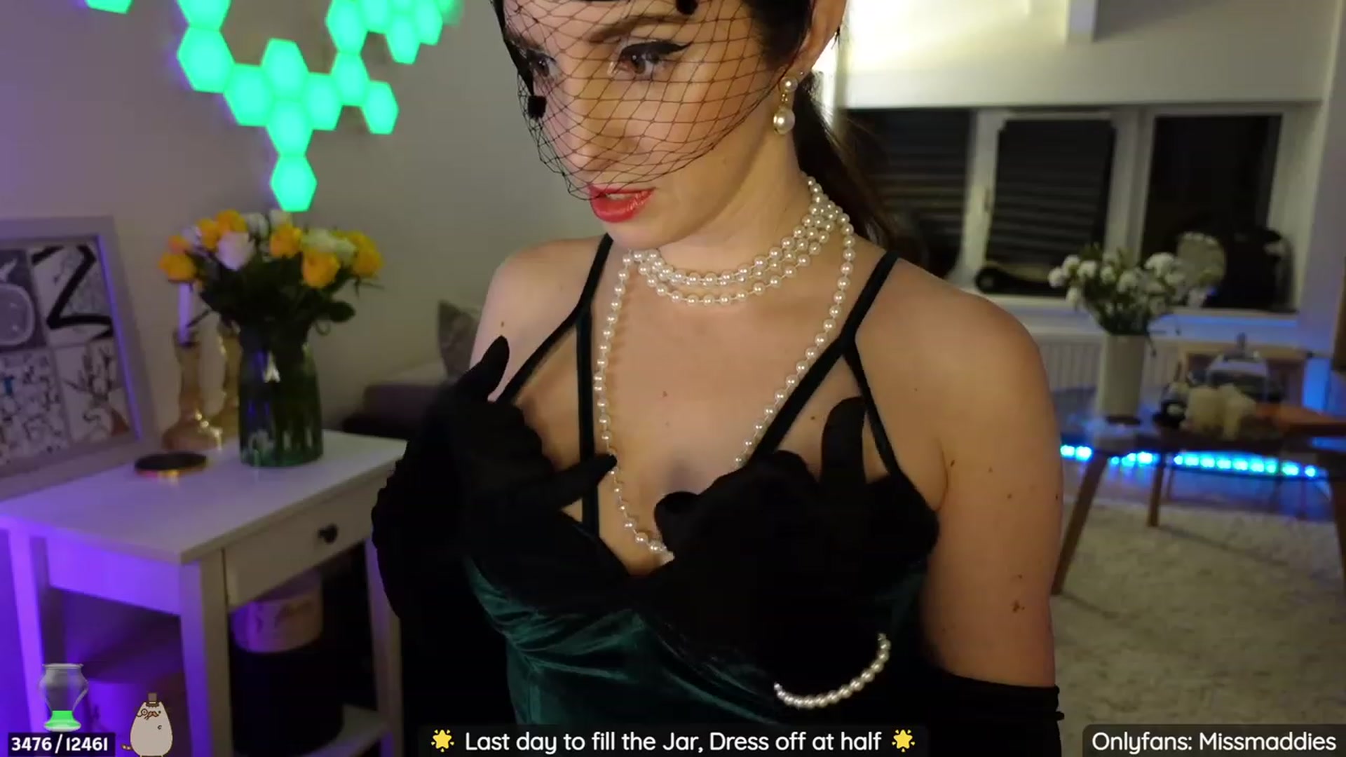 Gallery image thumbnail from MissMaddies's myfreecams stream on, 01/30/2023, 03:05 image 5 of 20