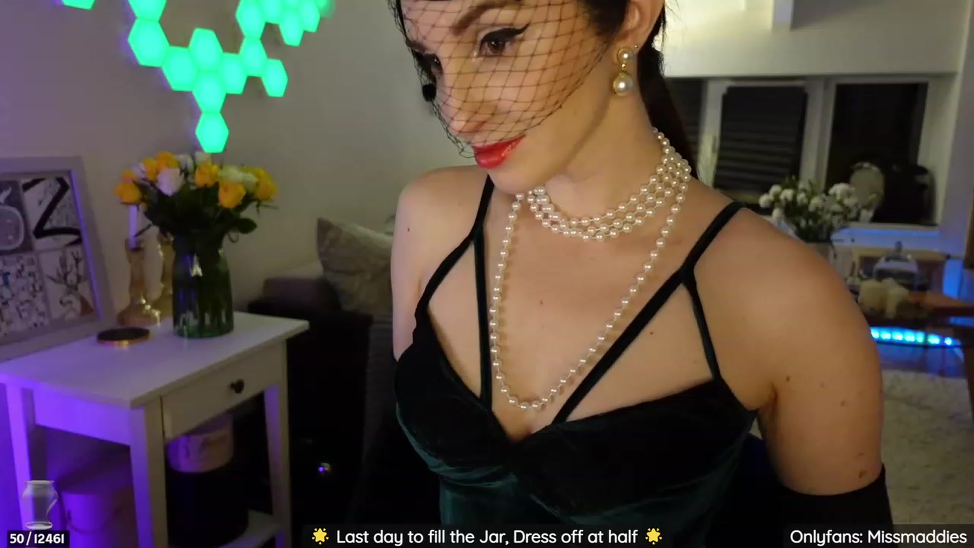 Gallery image thumbnail from MissMaddies's myfreecams stream on, 01/30/2023, 03:05 image 1 of 20