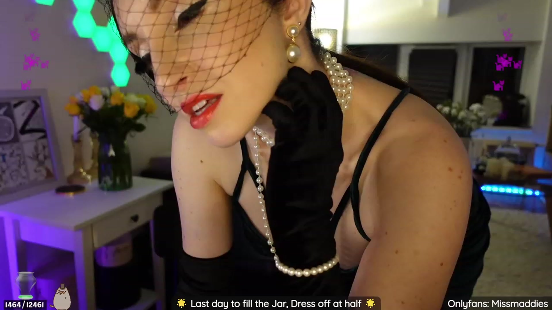 Gallery image thumbnail from MissMaddies's myfreecams stream on, 01/30/2023, 03:05 image 4 of 20