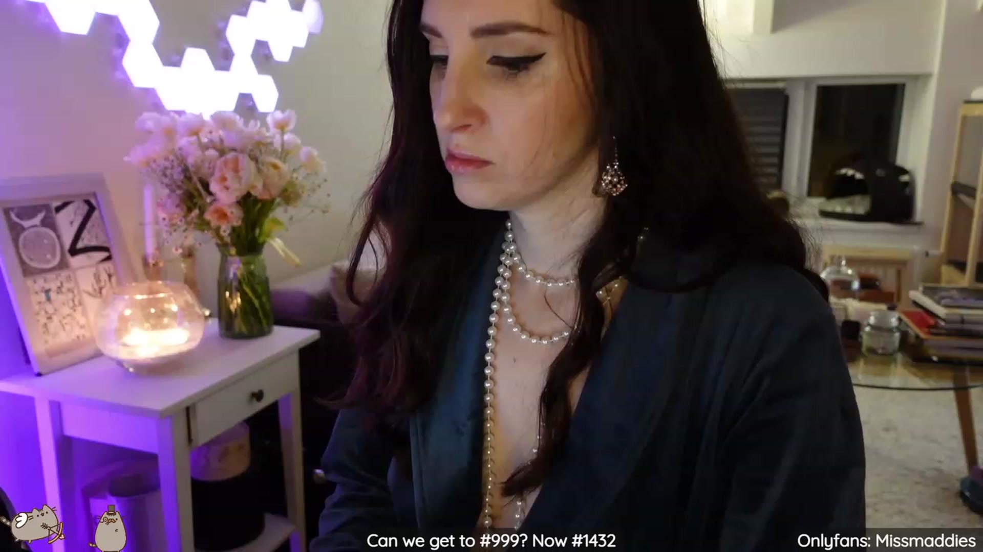 Gallery image thumbnail from MissMaddies's myfreecams stream on, 02/20/2023, 02:29 image 8 of 20
