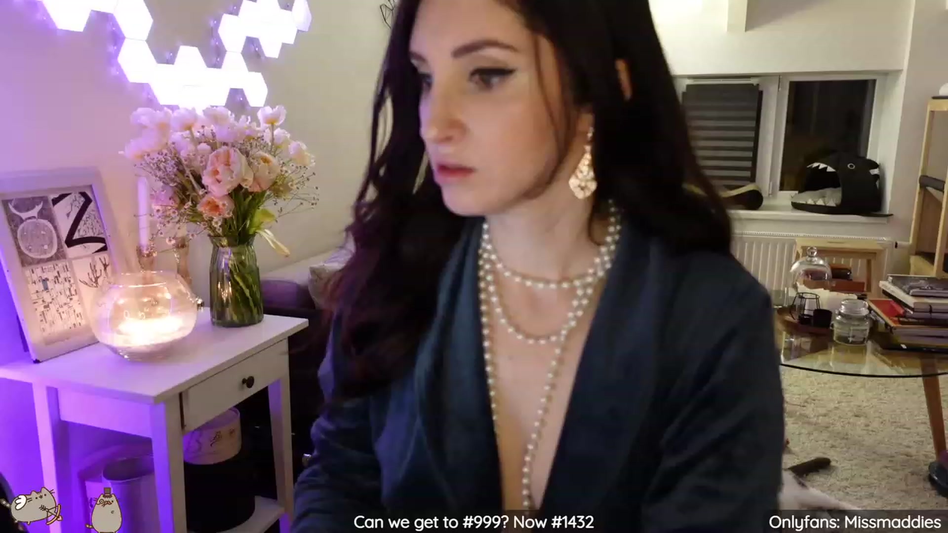Gallery image thumbnail from MissMaddies's myfreecams stream on, 02/20/2023, 02:29 image 9 of 20
