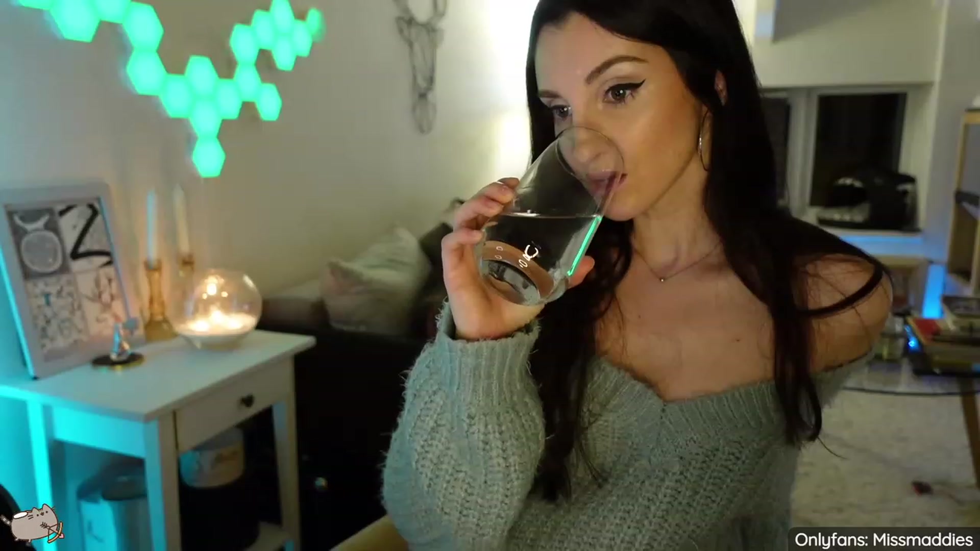 Gallery image thumbnail from MissMaddies's myfreecams stream on, 02/23/2023, 01:27 image 19 of 20