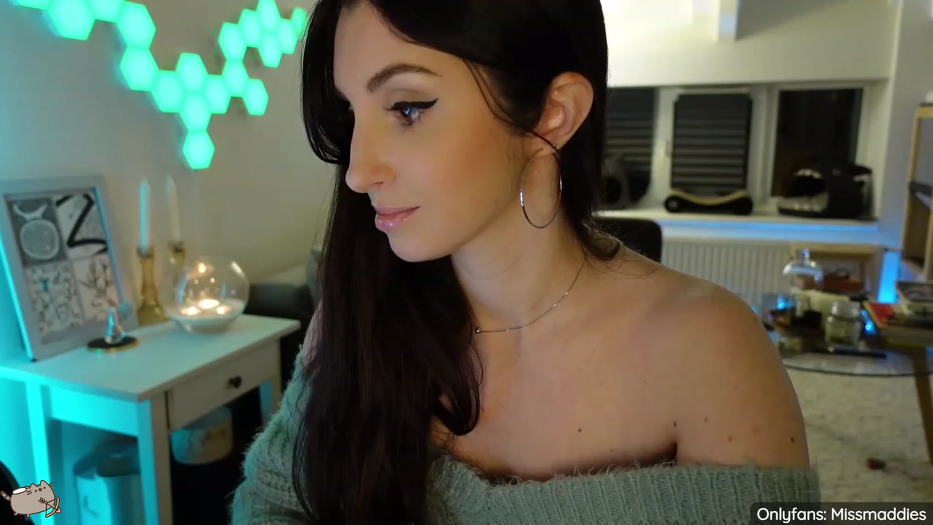 Gallery image thumbnail from MissMaddies's myfreecams stream on, 02/23/2023, 02:50 image 14 of 20