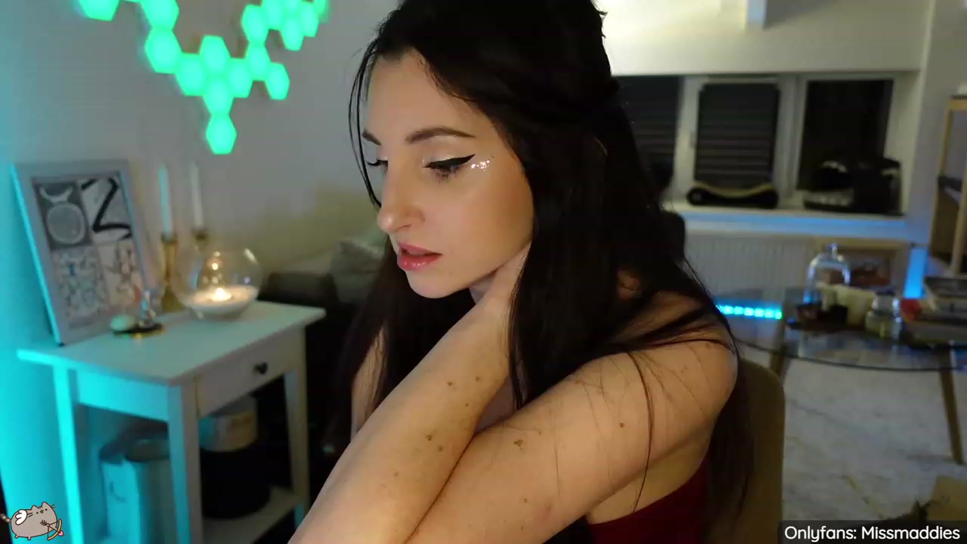 Gallery image thumbnail from MissMaddies's myfreecams stream on, 02/24/2023, 01:04 image 16 of 20