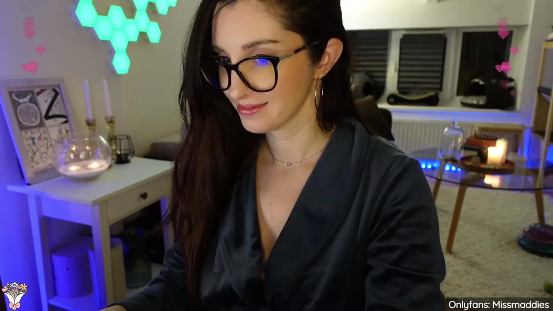 Gallery image thumbnail from MissMaddies's myfreecams stream on, 03/09/2023, 01:51 image 10 of 20
