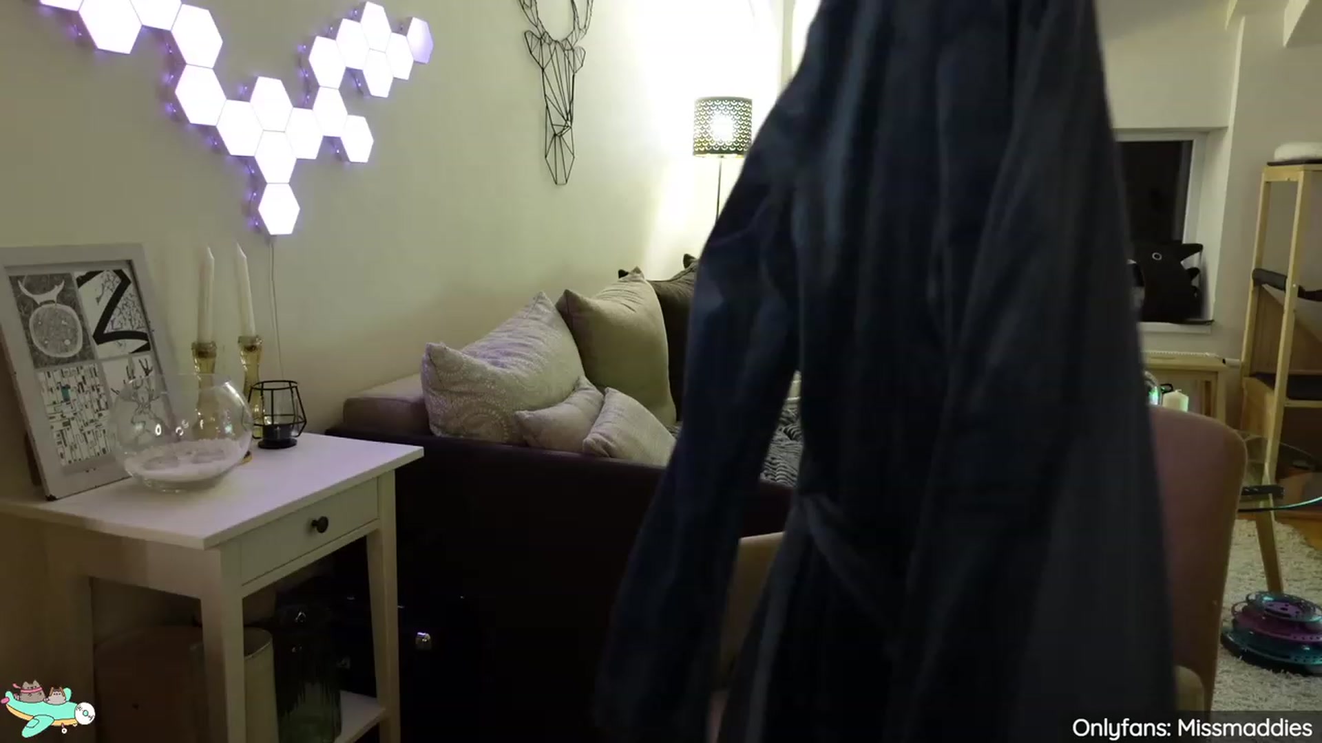 Gallery image thumbnail from MissMaddies's myfreecams stream on, 03/09/2023, 23:30 image 2 of 20