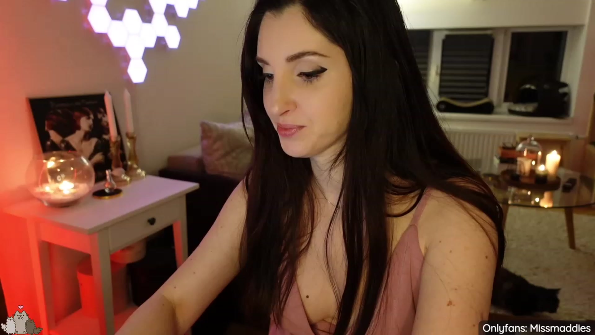 Gallery image thumbnail from MissMaddies's myfreecams stream on, 03/14/2023, 01:37 image 6 of 20