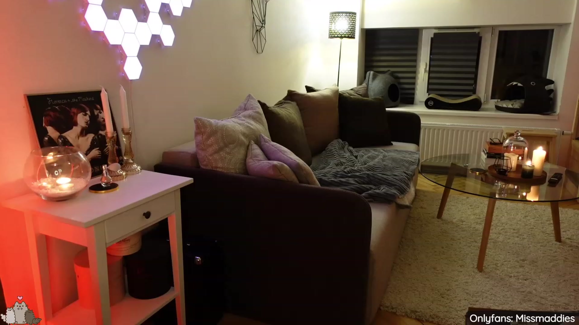 Gallery image thumbnail from MissMaddies's myfreecams stream on, 03/14/2023, 01:37 image 8 of 20