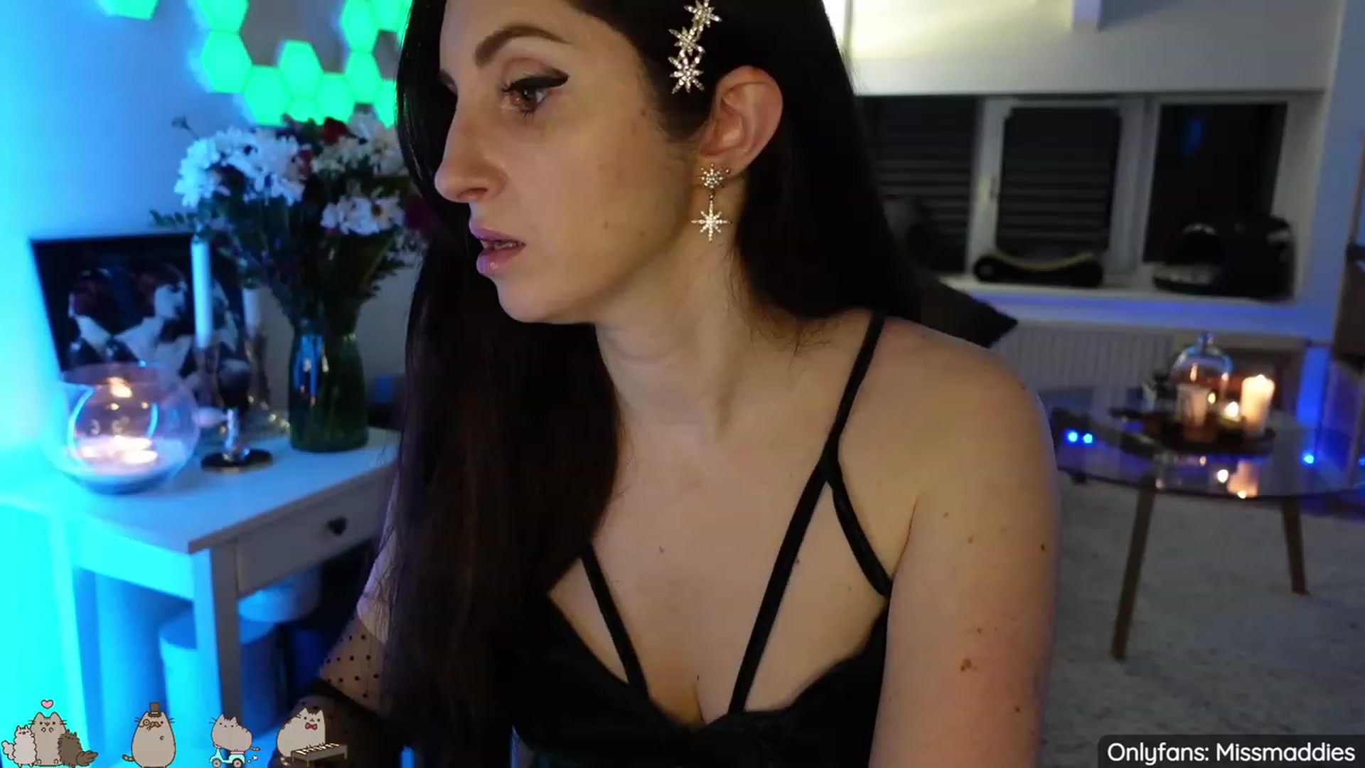 Gallery image thumbnail from MissMaddies's myfreecams stream on, 03/16/2023, 01:40 image 15 of 20
