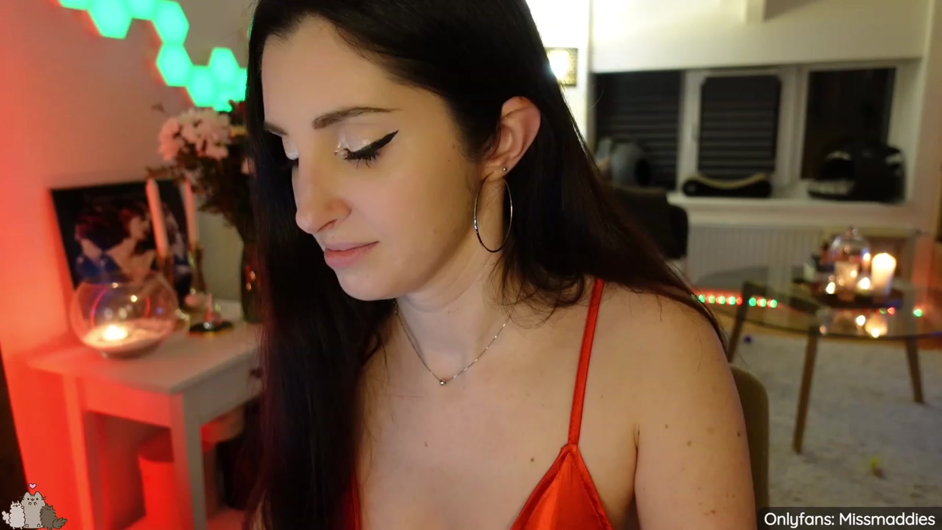 Gallery image thumbnail from MissMaddies's myfreecams stream on, 03/17/2023, 01:13 image 18 of 20
