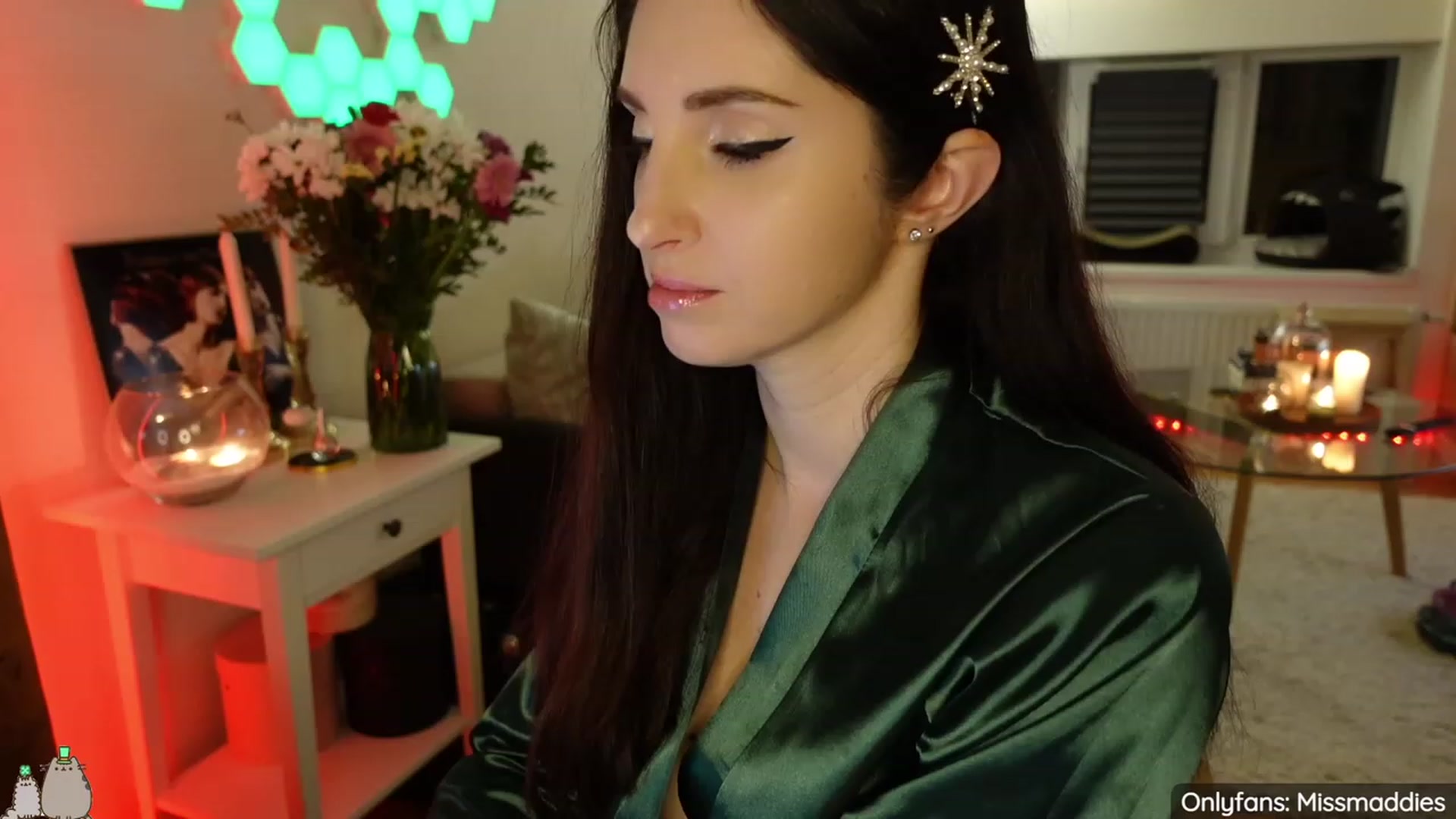 Gallery image thumbnail from MissMaddies's myfreecams stream on, 03/18/2023, 01:21 image 2 of 20
