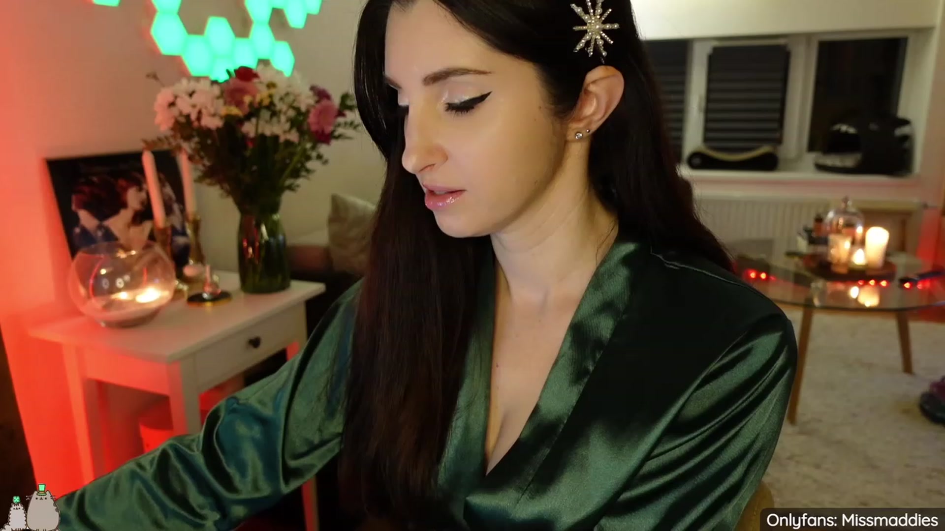 Gallery image thumbnail from MissMaddies's myfreecams stream on, 03/18/2023, 01:21 image 19 of 20