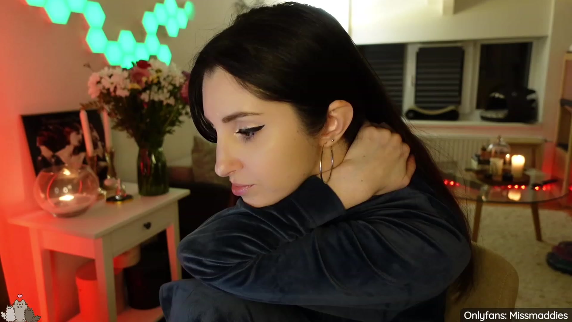 Gallery image thumbnail from MissMaddies's myfreecams stream on, 03/18/2023, 03:17 image 16 of 20